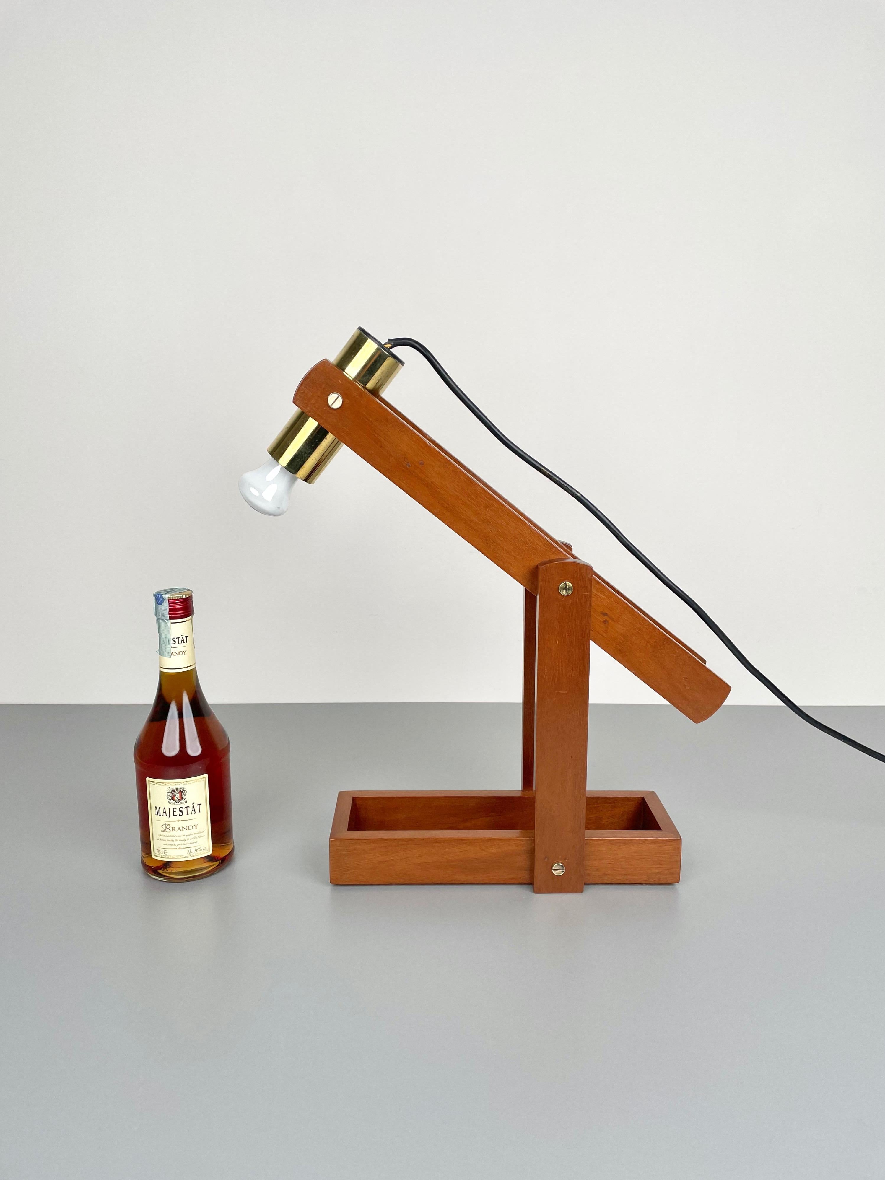 Adjustable Wood & Brass Table Lamp, Italy, 1960s For Sale 11