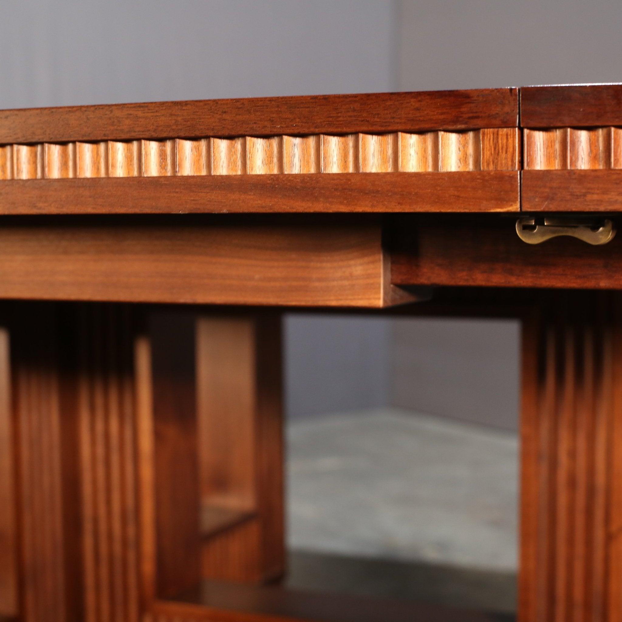 Mesa de comedor de madera regulable en venta 1