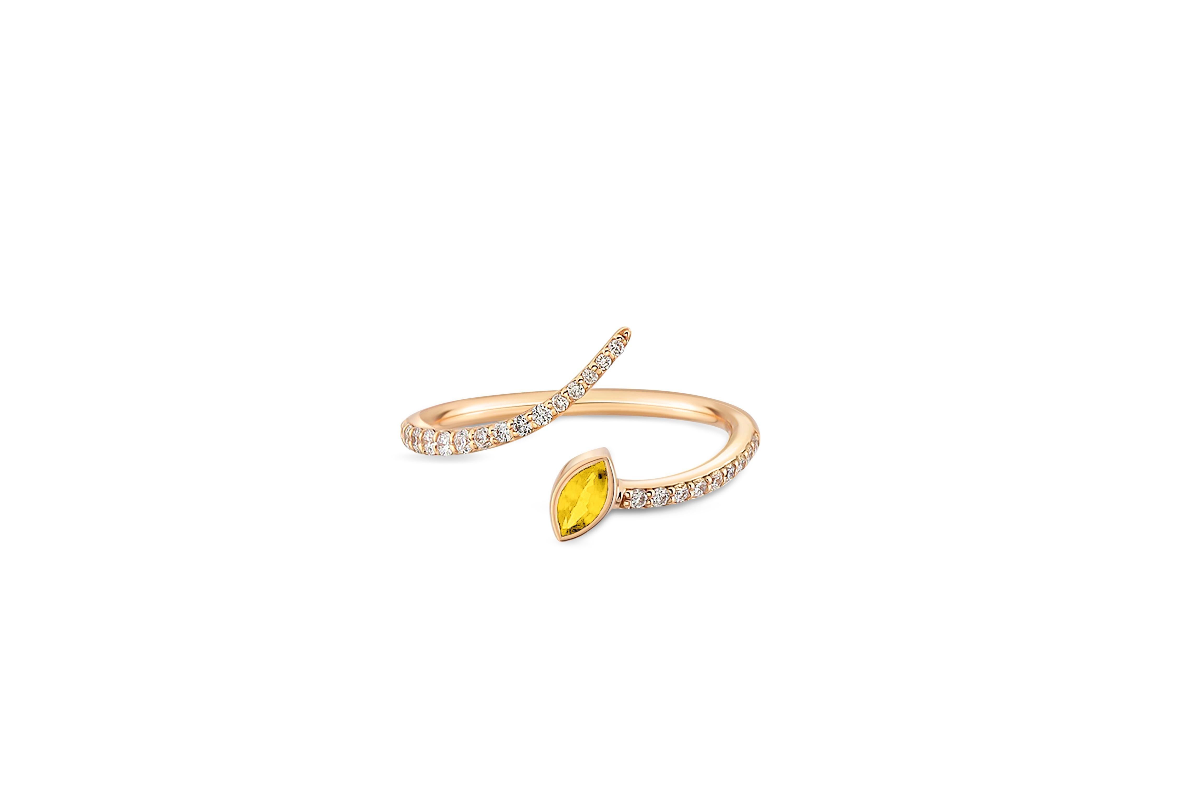 Adjustable yellow lab sapphire marquise 14k gold ring. Open Moissanite and emerald wedding band. Marquise cut Vintage Curved wedding band. Minimalist, everyday wear gold ring. 

Metal: 14k gold
Weight: 2. g. Depends from