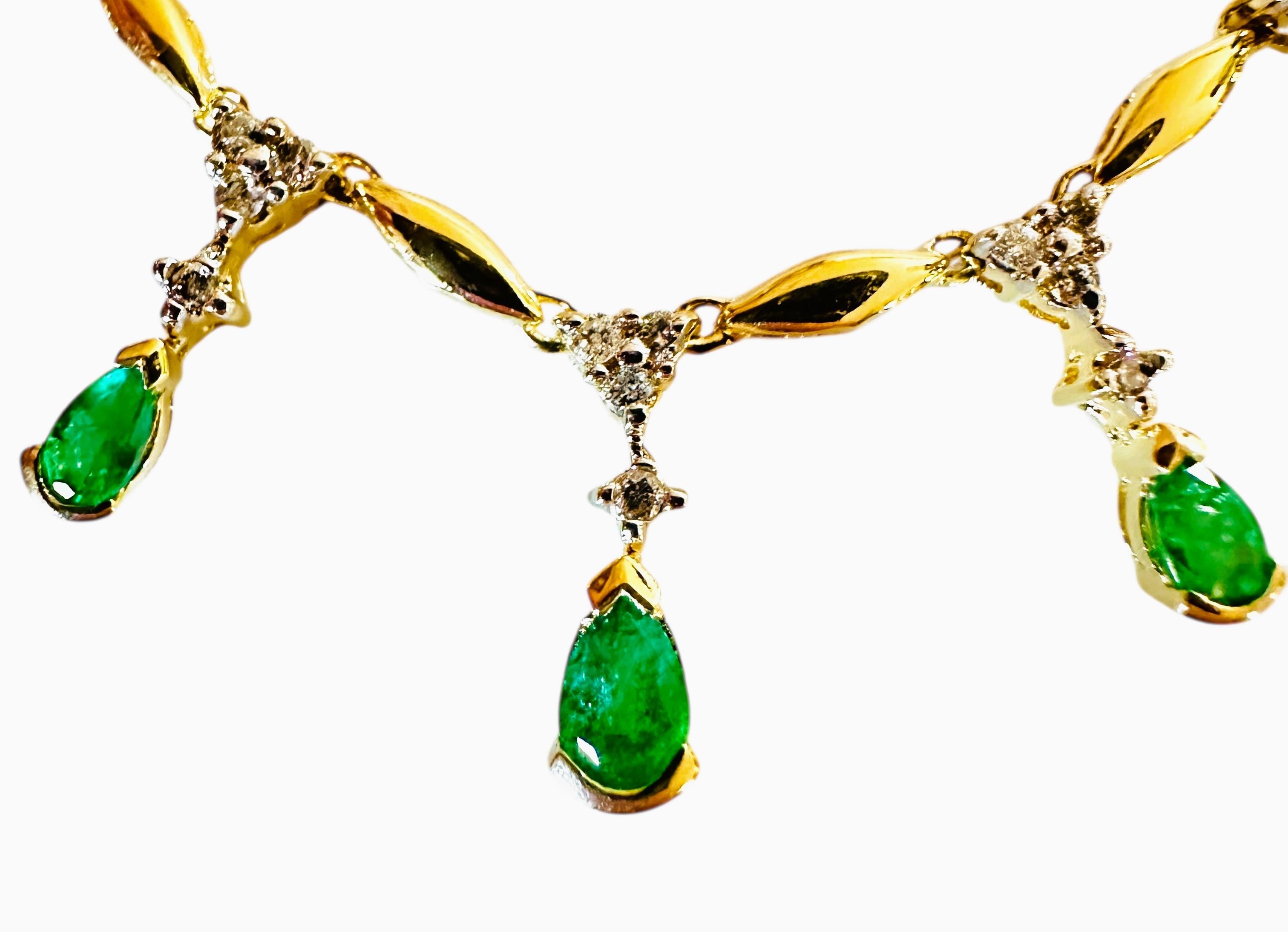 ADL Italy 14K Yellow Gold 1.25 Carat Emerald .45 Carat Diamond Drop Necklace Pour femmes en vente
