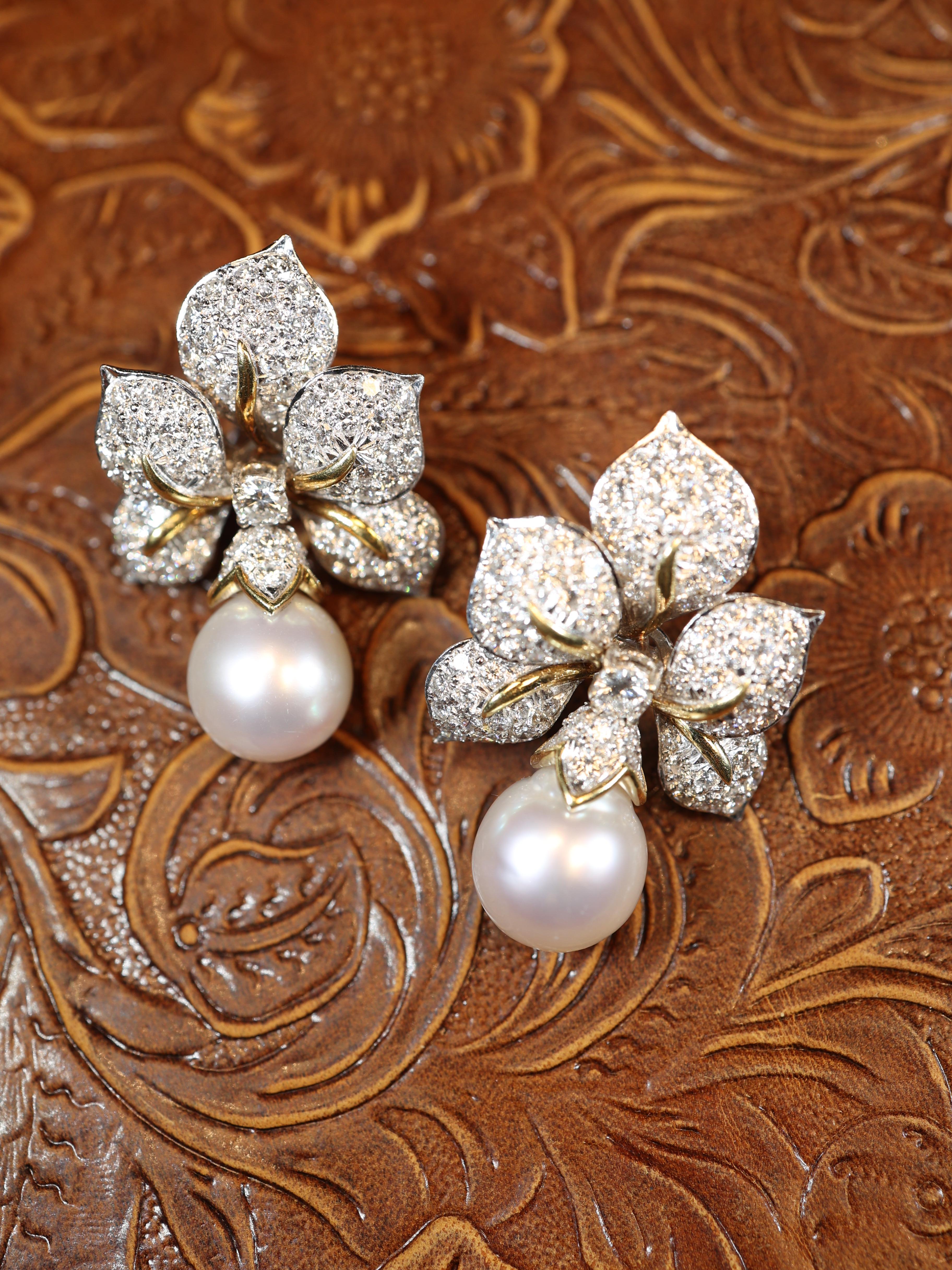 Adler, Pendientes Perla Diamante Oro Bicolor 18K en Bueno estado para la venta en New York, NY