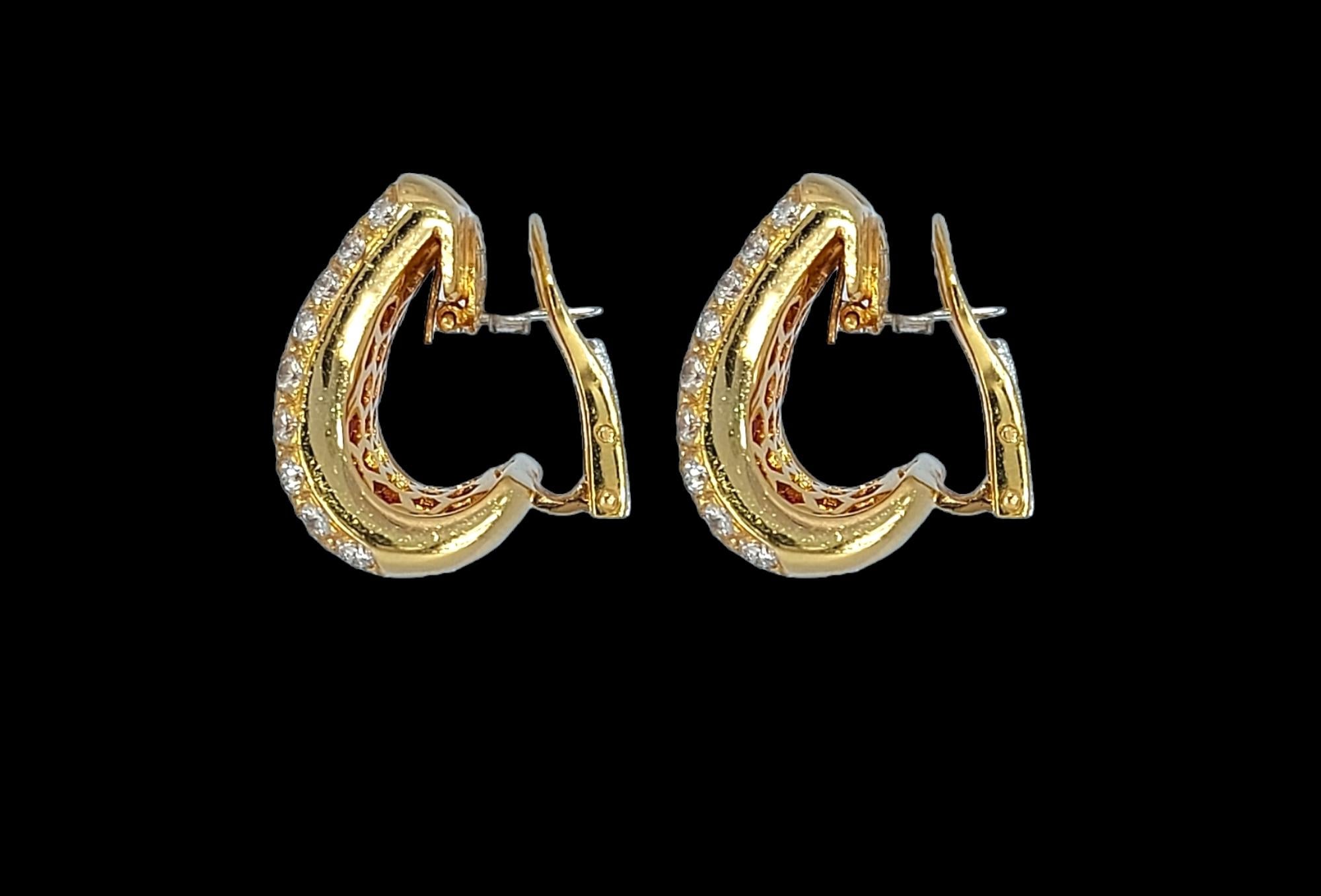 Bracelet Adler Geneva, boucles d'oreilles, rubis et diamants H.M.Sultan Qaboos BinSaid en vente 6