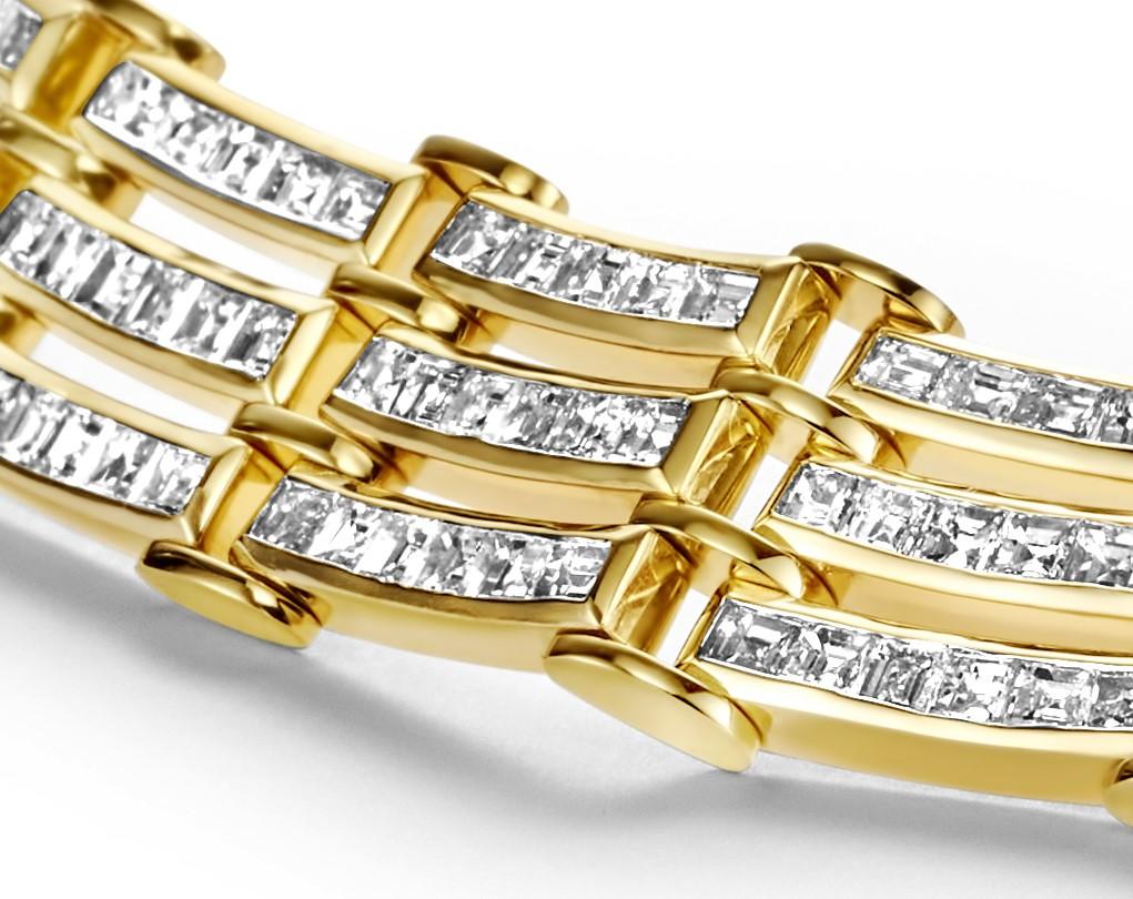 Adler Genève 18kt Gold, 37 Ct Diamonds Choker Necklace & Bracelet, Estate Sultan In Excellent Condition For Sale In Antwerp, BE