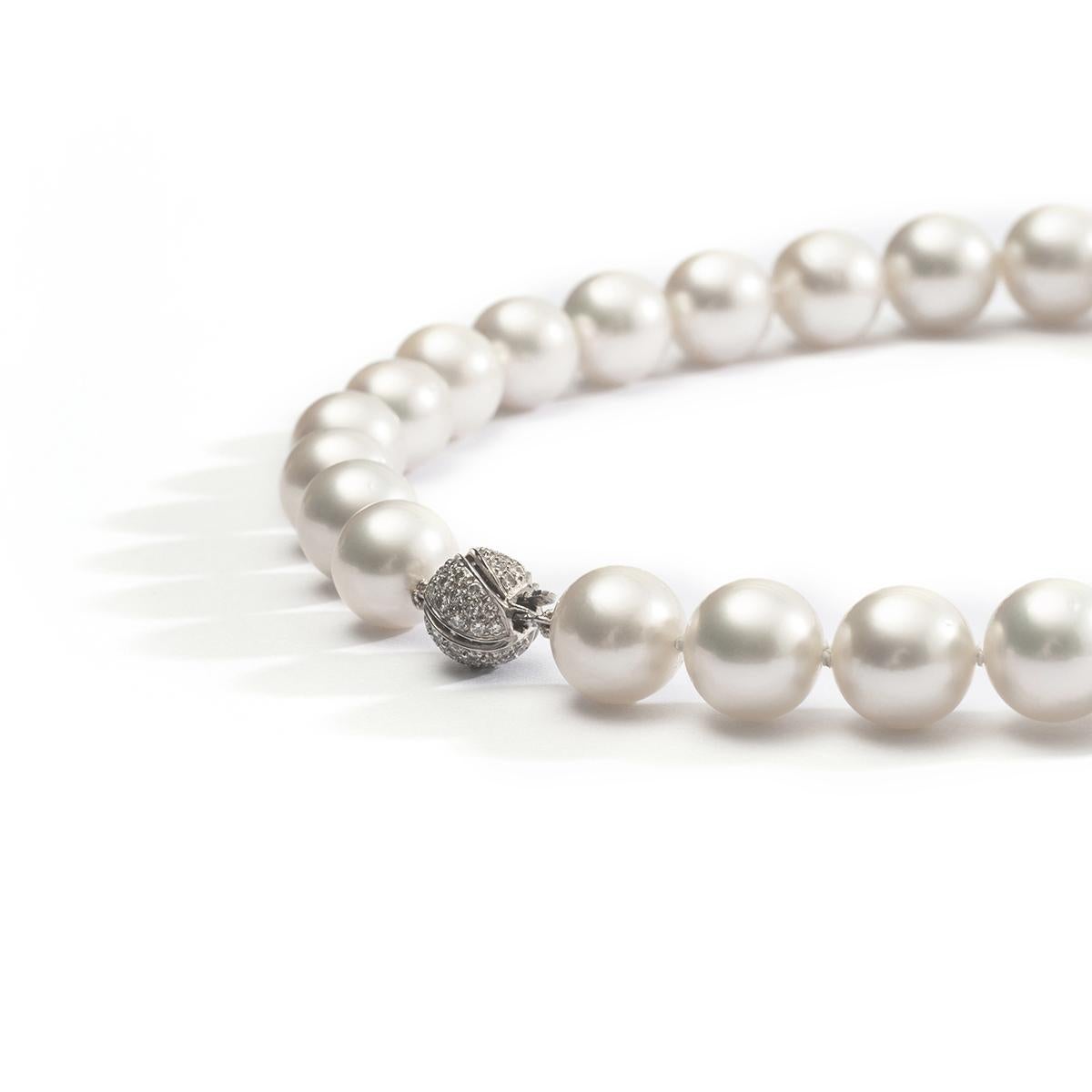 Halskette mit Verschluss, Adler Anhänger Diamant Perlmutt Weiß Perle Diamant Perle Diamant für Damen oder Herren im Angebot