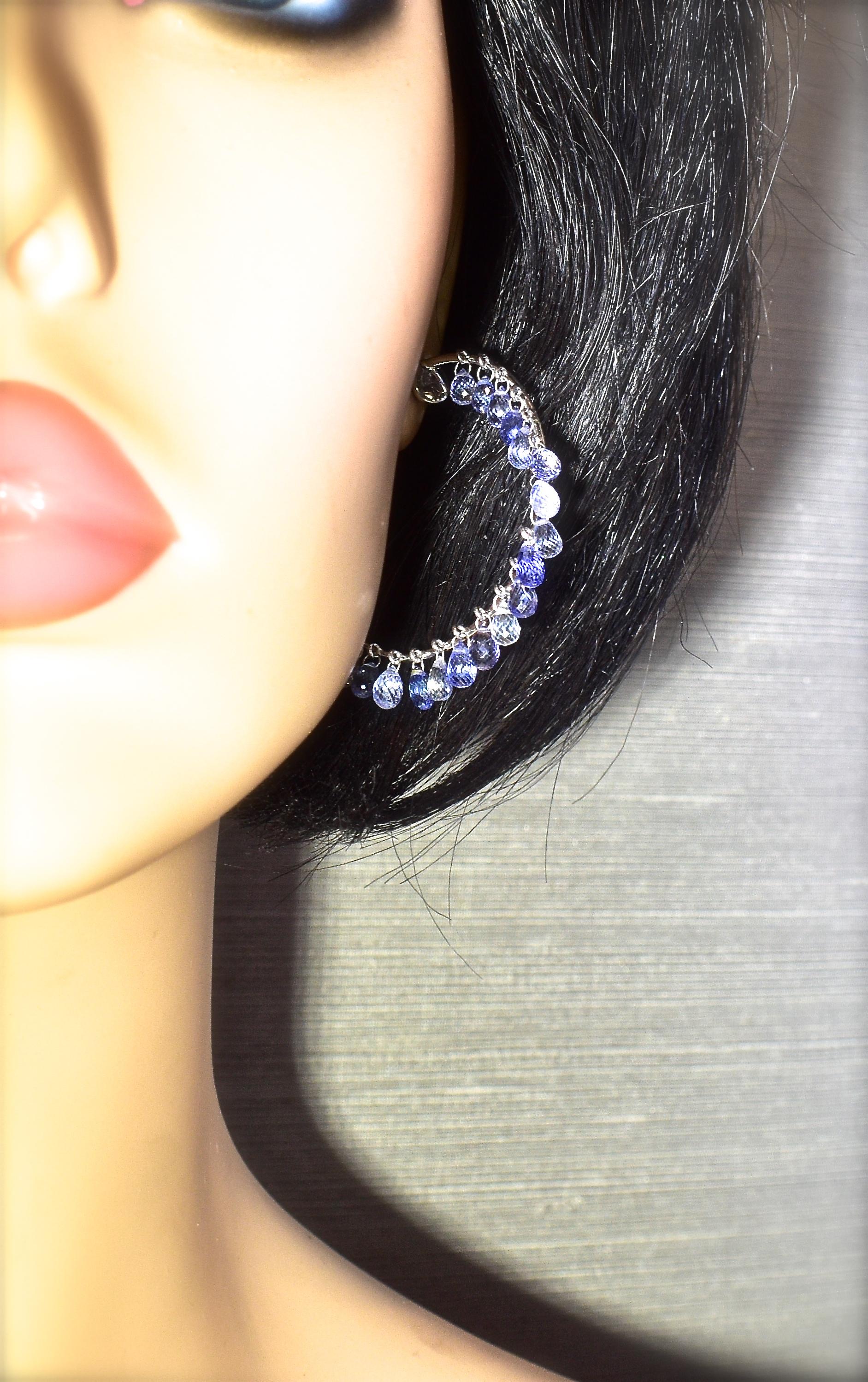 Contemporary Adler Sapphire and 18 Karat Hoop Style Earrings, Geneva