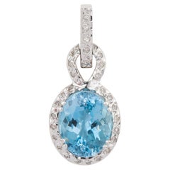 Magnifique pendentif en or blanc 18 carats et aigue-marine avec diamants (P8270)