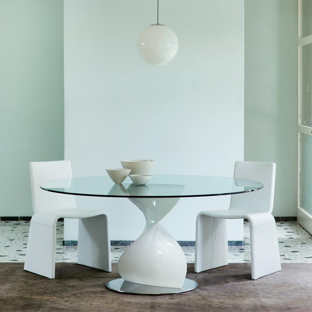 Table ronde ADN avec base en noyer massif ou base laquée en vente 2