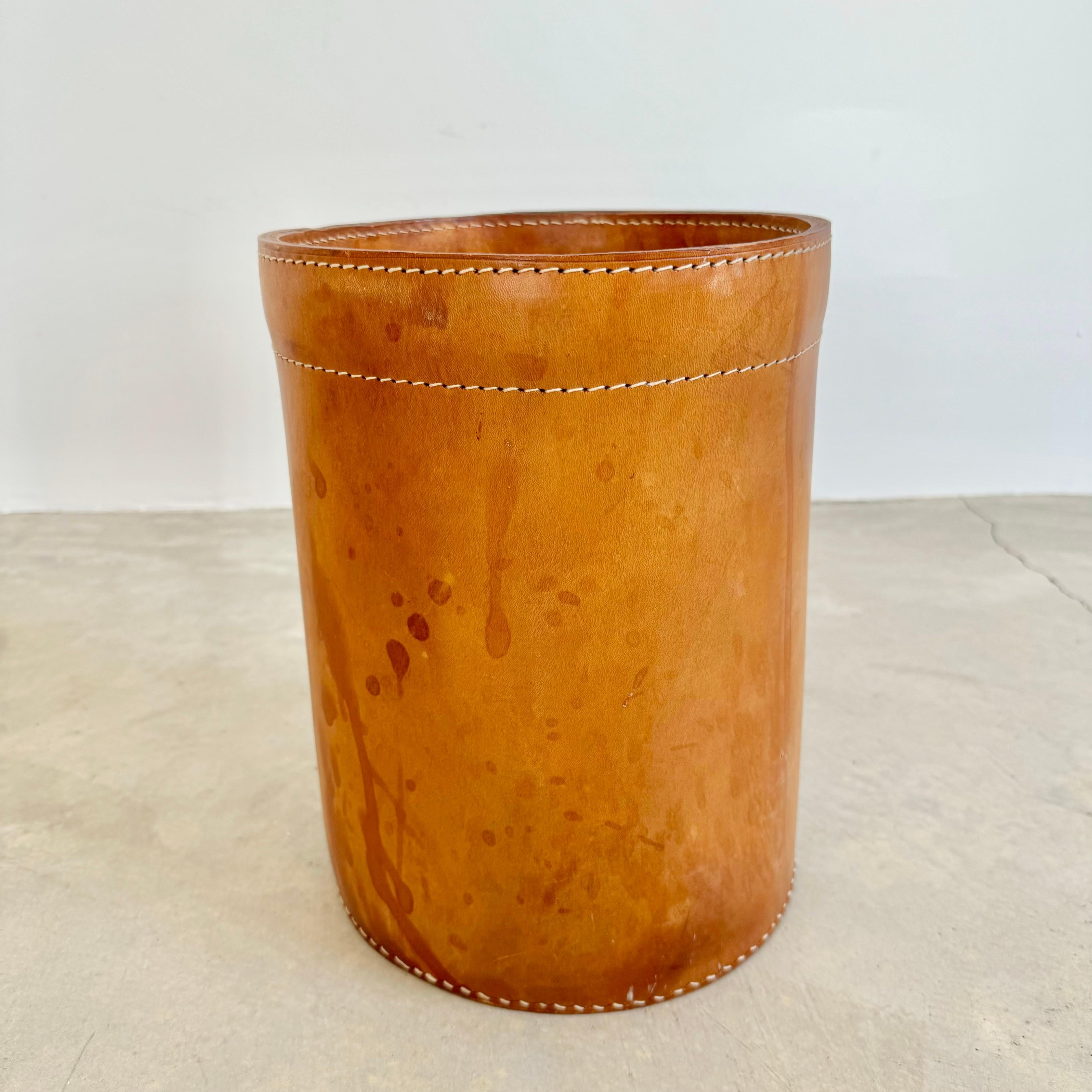 Mid-20th Century Jacques Adnet Style Saddle Leather Waste Basket, 1950s France For Sale