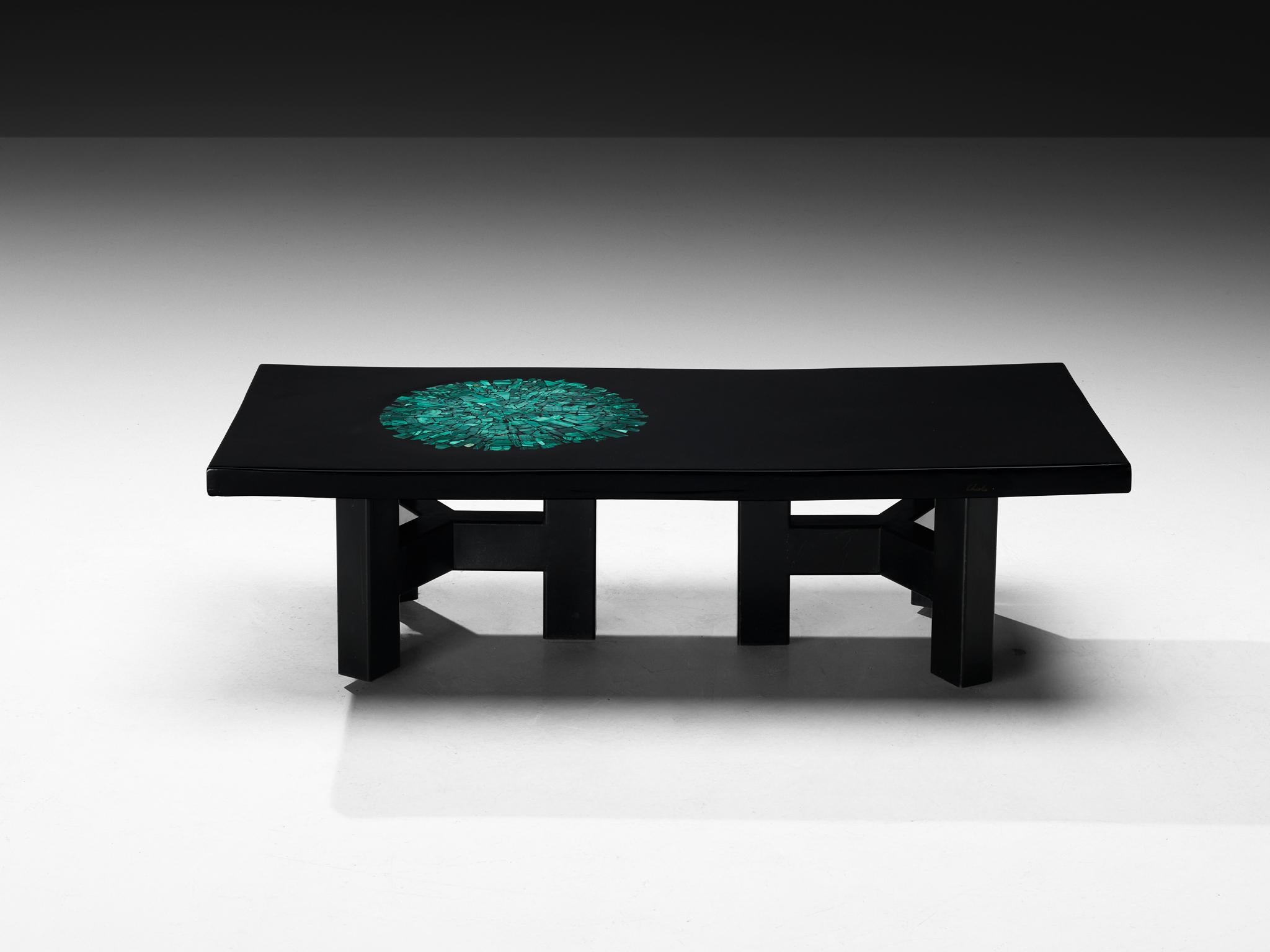 Belge Table basse en résine noire incrustée de malachite Ado Chale en vente