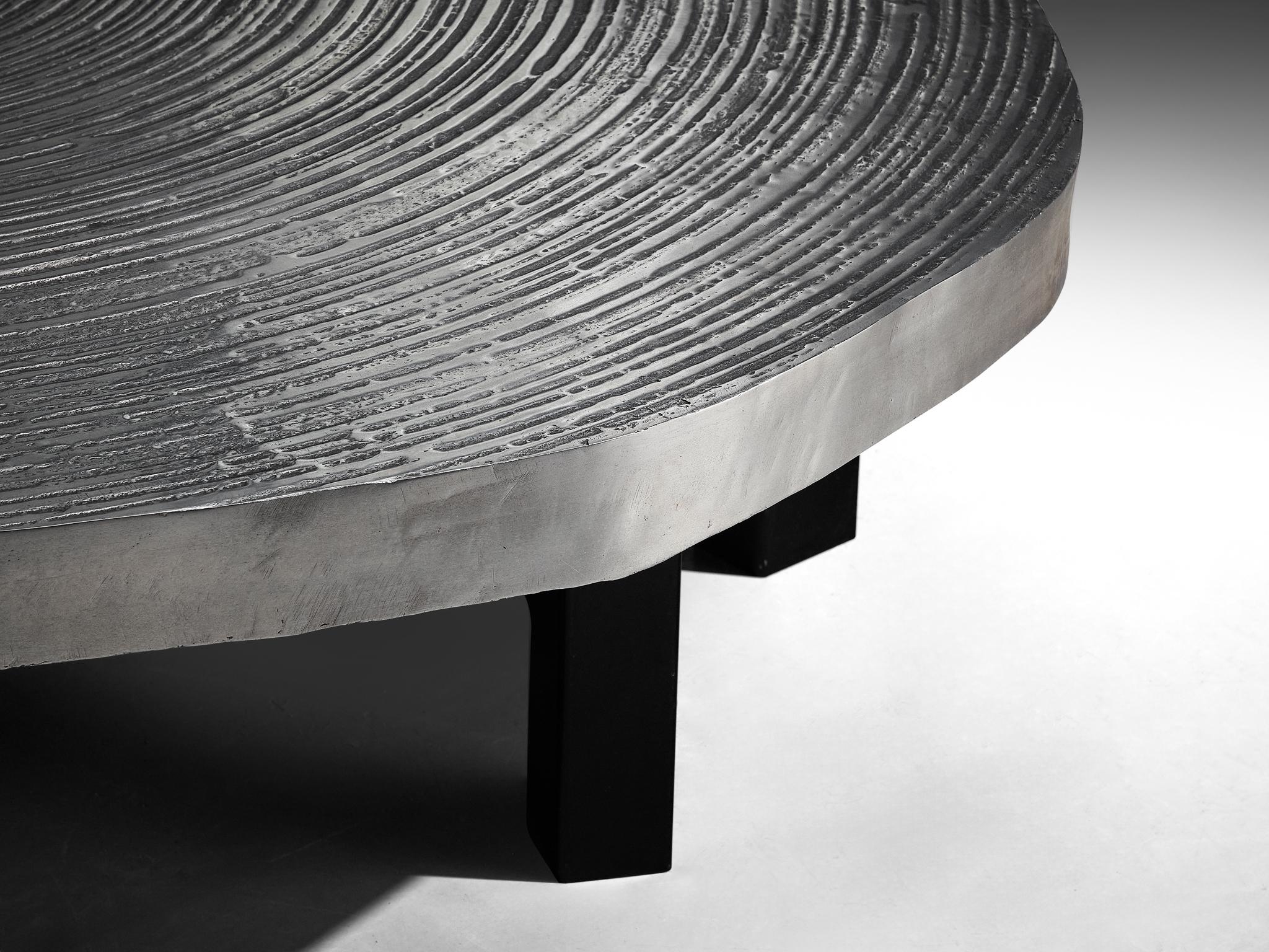 Ado Chale 'Goutte d'Eau' Couchtisch aus Aluminium im Zustand „Gut“ im Angebot in Waalwijk, NL