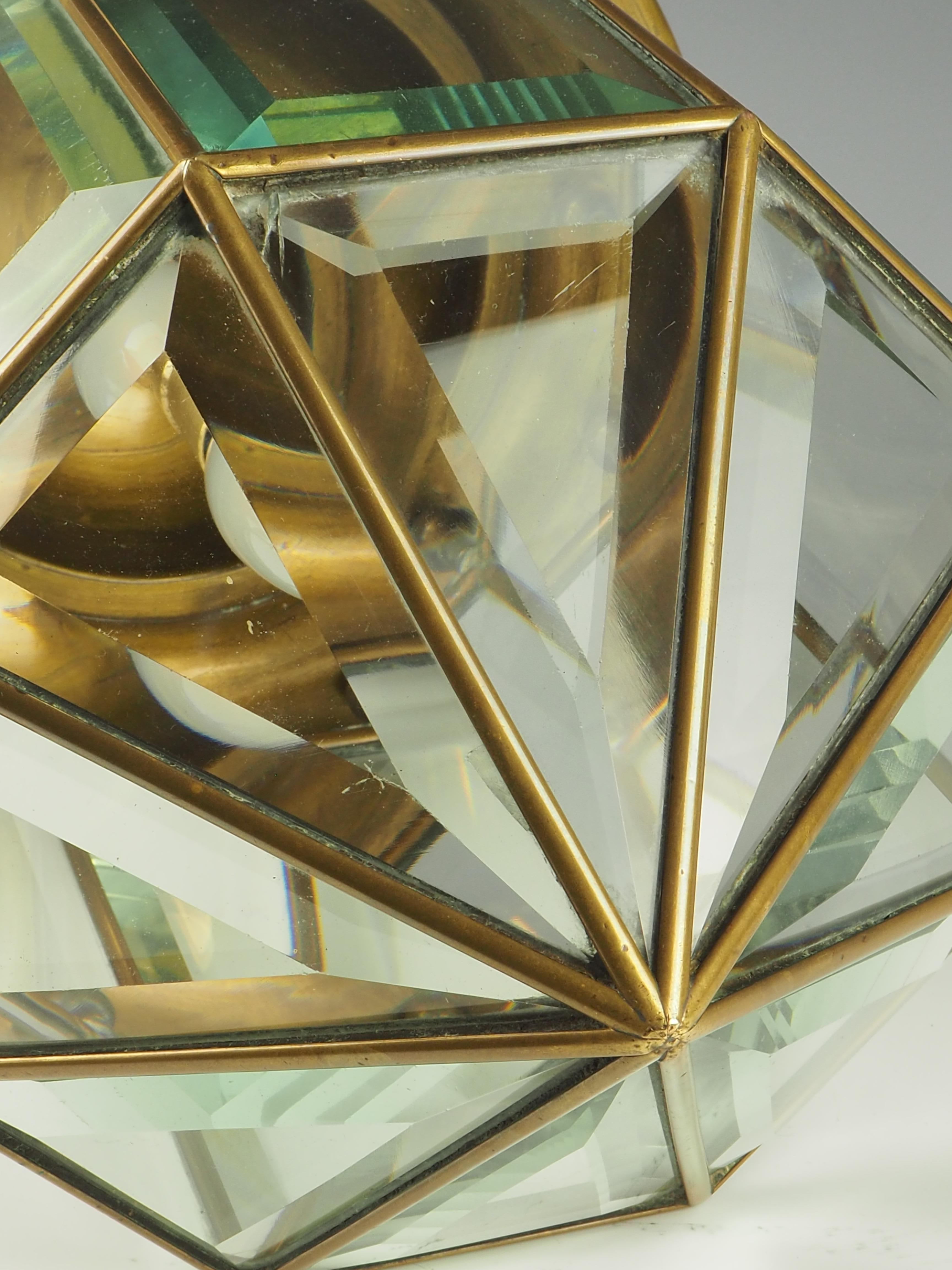 Farol octogonal de latón y cristal biselado de Adolf Loos, 1890 en venta 8