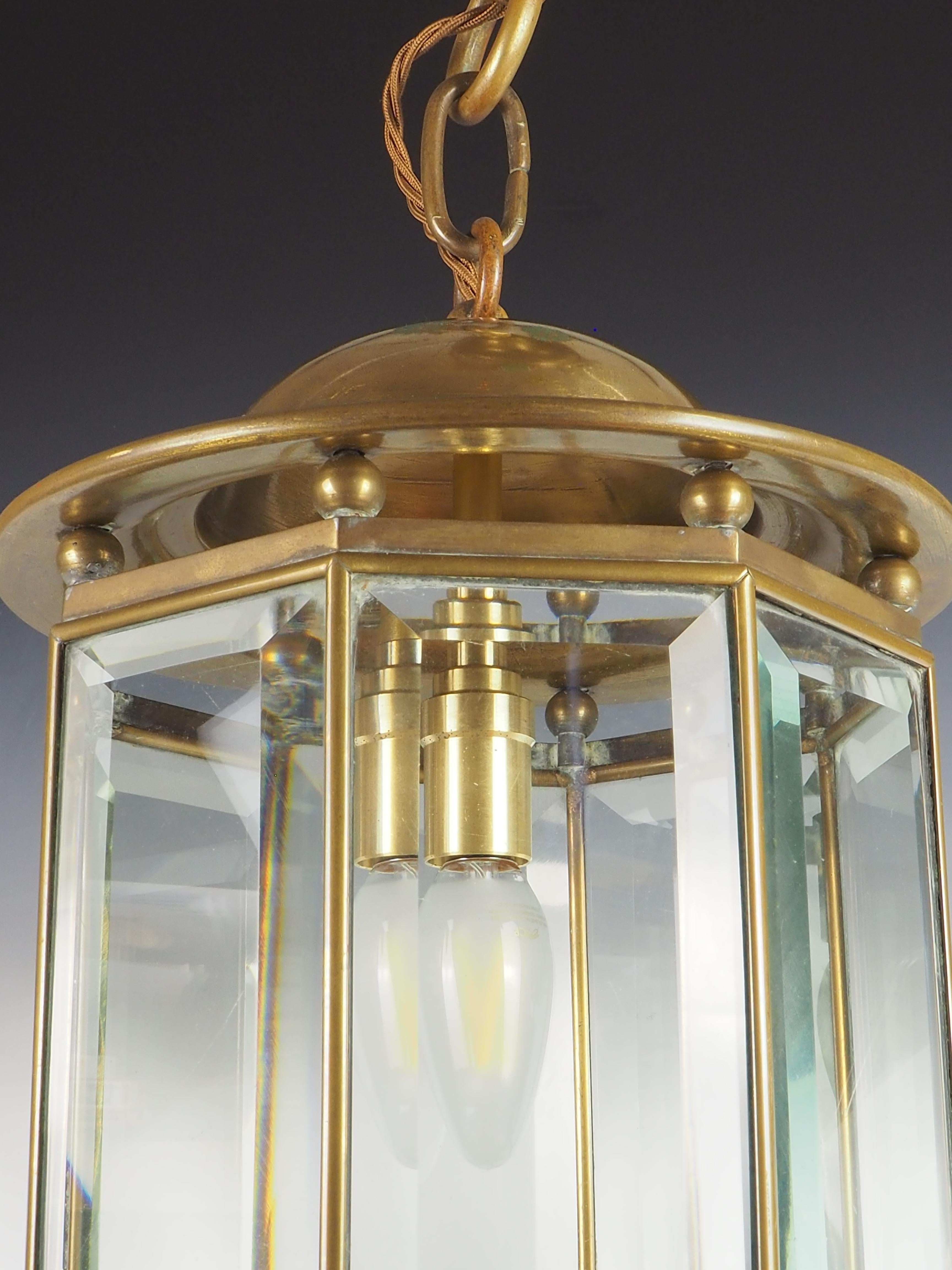 Farol octogonal de latón y cristal biselado de Adolf Loos, 1890 Biselado en venta