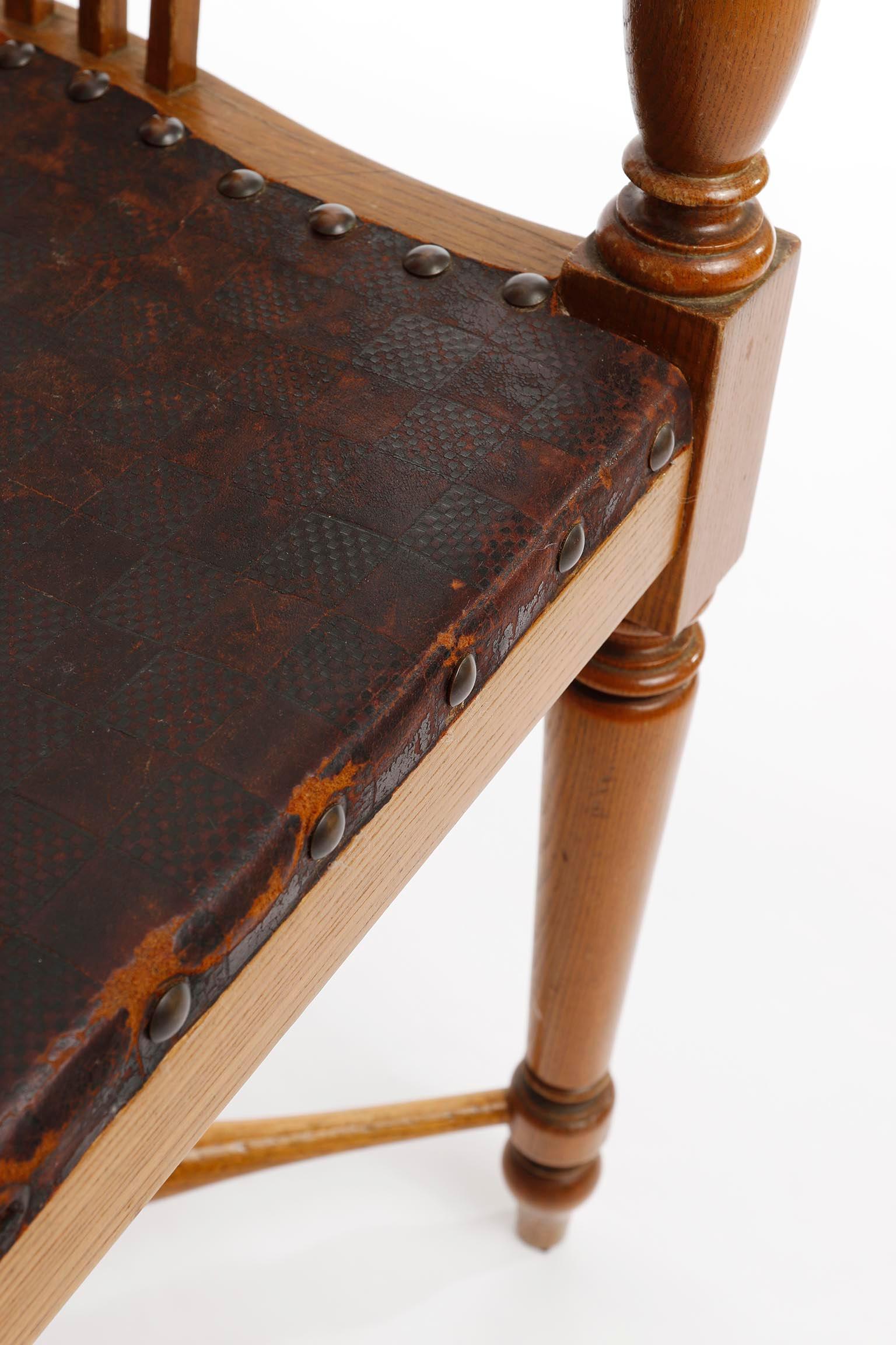 Adolf Loos Corner Chair, F.O. Schmidt, Oak Wood Leather, Jugendstil, 1898-1900 For Sale 3