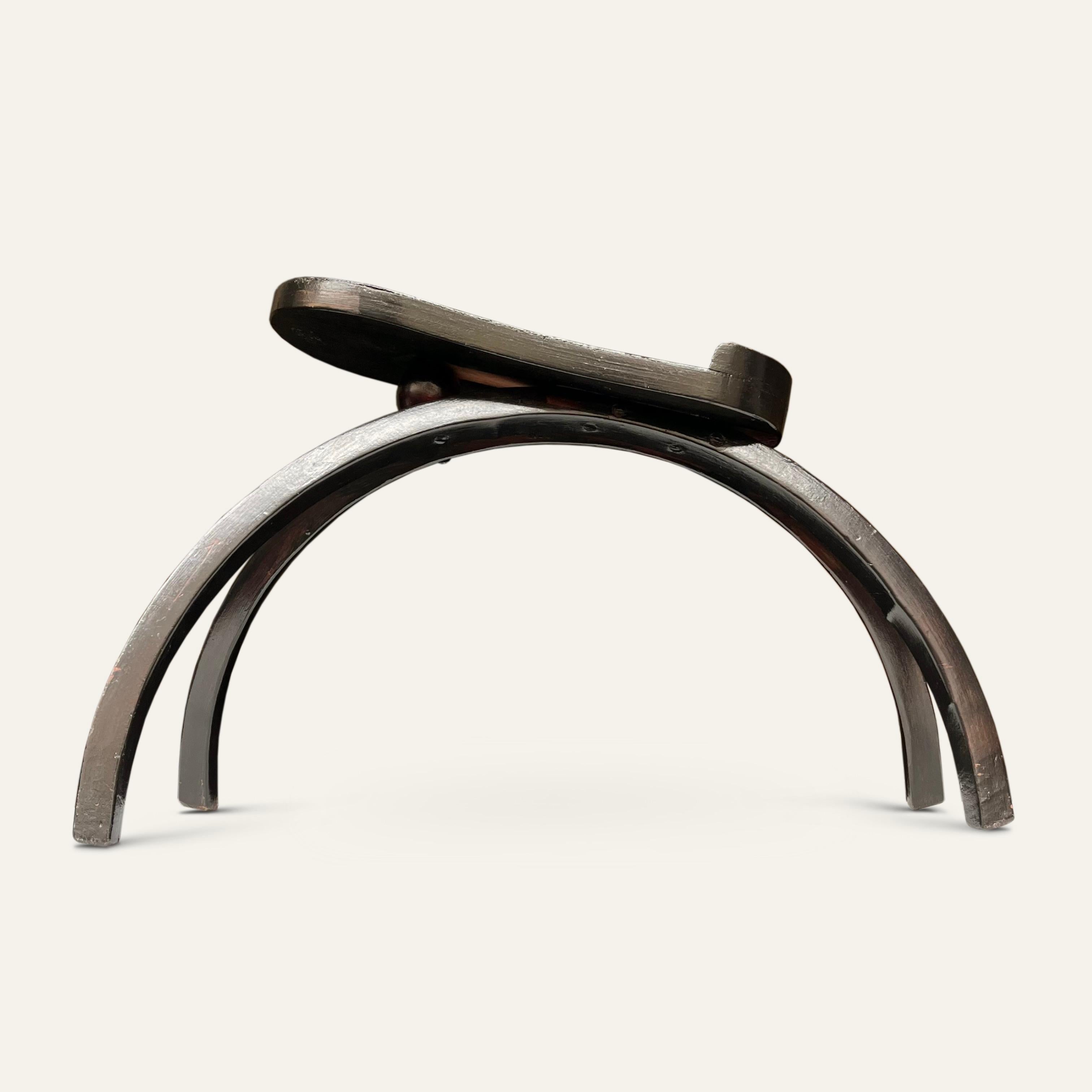 Austriaco Adolf Loos per Thonet Shoe Rest circa 1905 in vendita