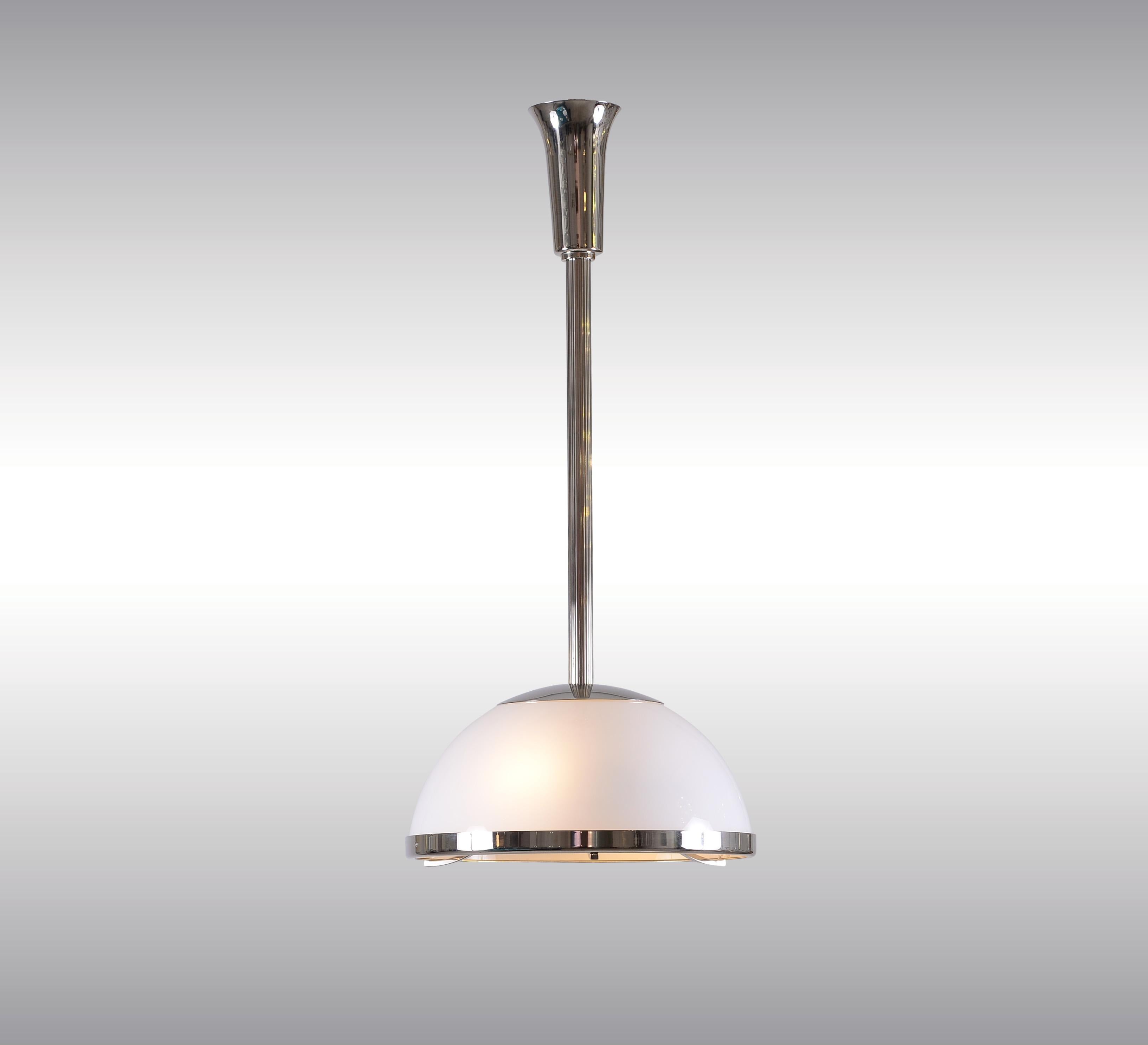 Austriaco Adolf Loos, Lampada da soffitto Jugendstil in vetro opalino e ottone, riedizione 35cm/DM in vendita