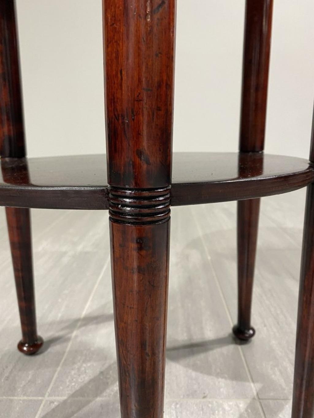 Début du 20ème siècle Table à six pieds de style Adolf Loos avec plaque en cuivre en vente