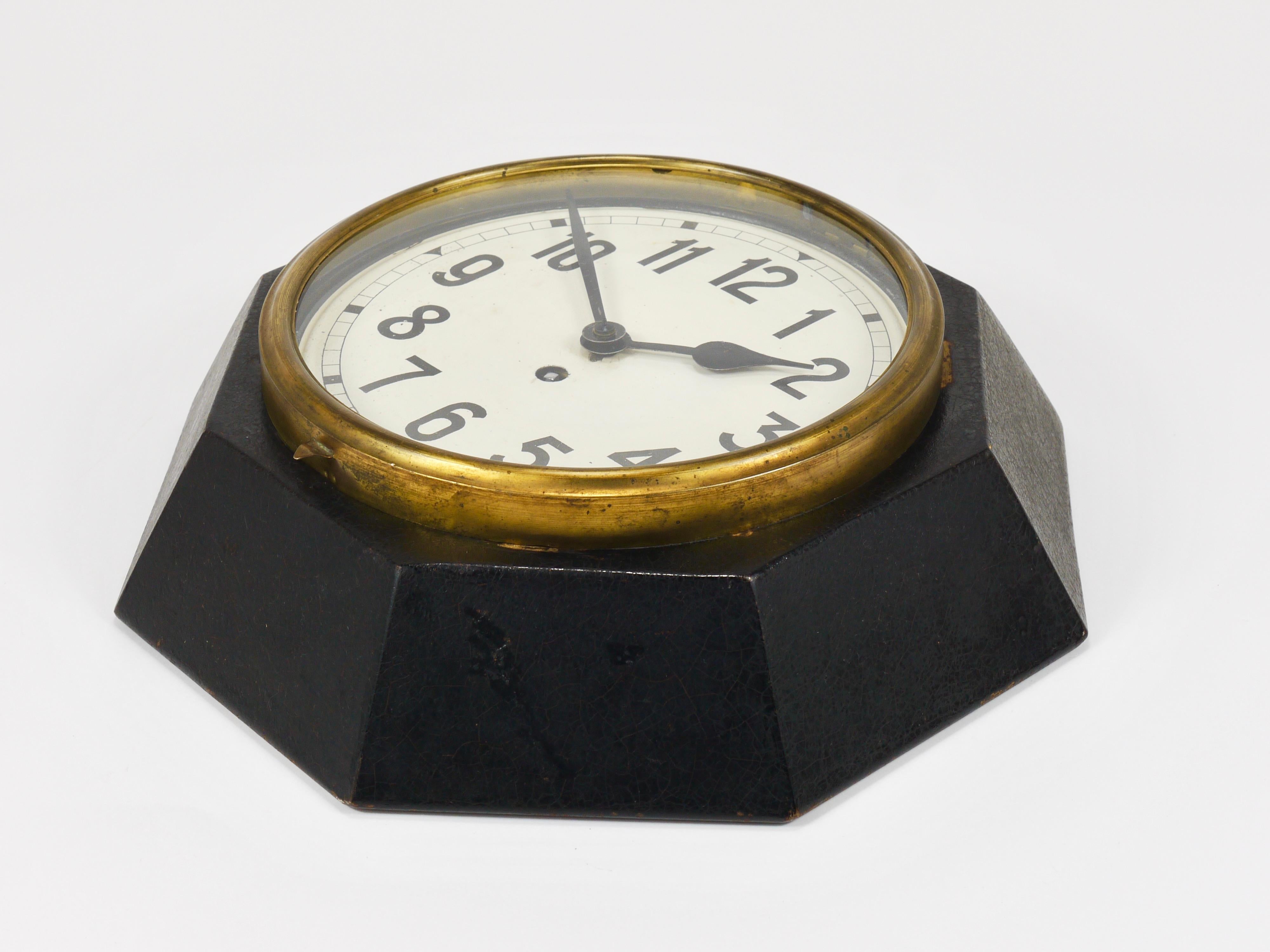 Reloj de pared del modernismo vienés de Adolf Loos, Austria, años 20 Metal