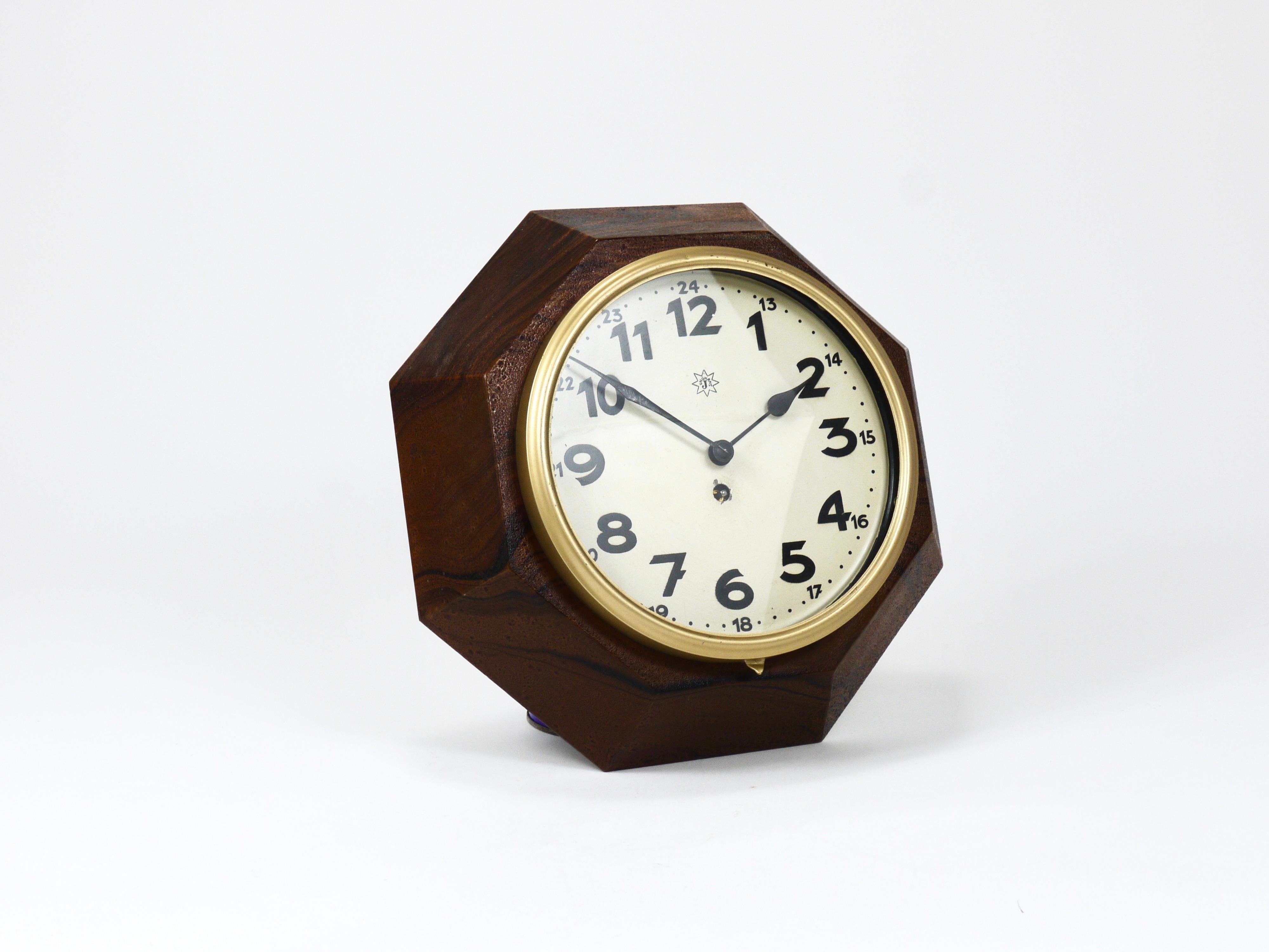 Autrichien Horloge murale du modernisme viennois Adolf Loos par Junghans, Allemagne, années 1920 en vente