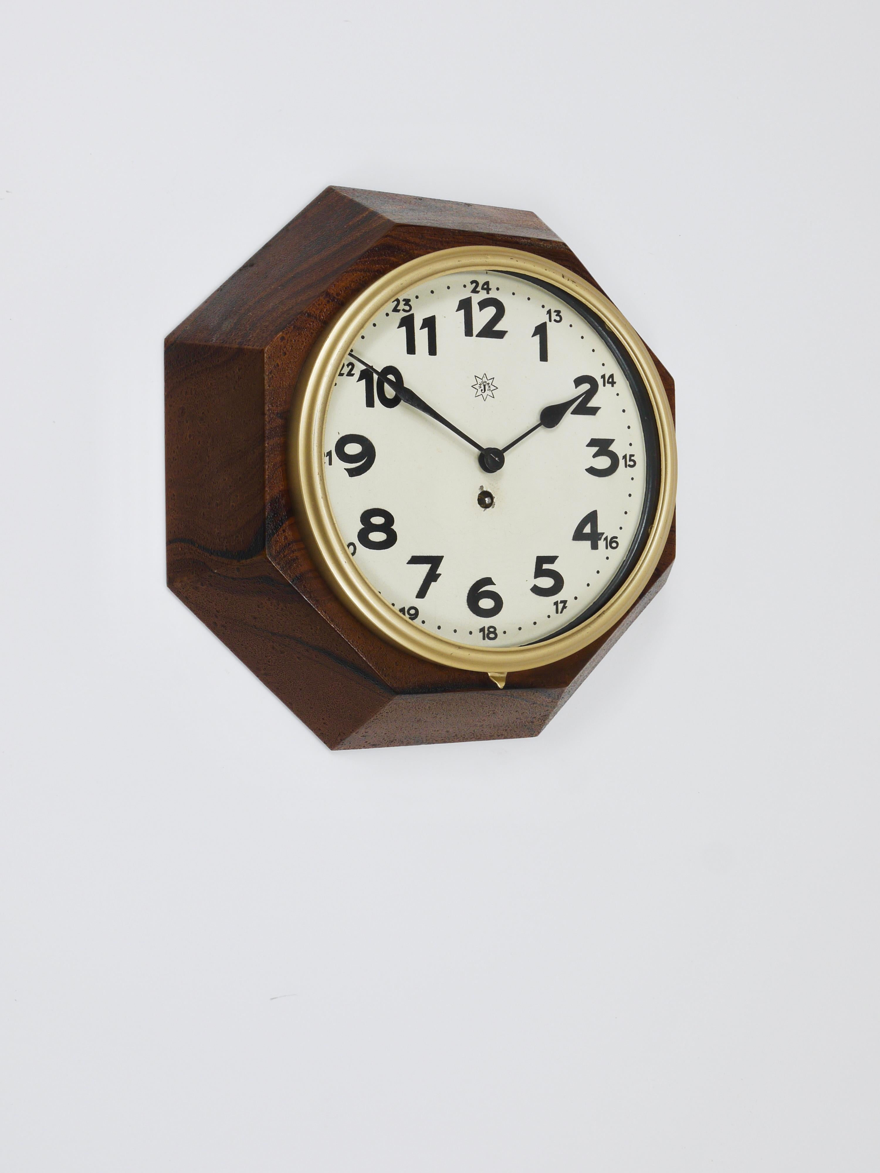 Début du 20ème siècle Horloge murale du modernisme viennois Adolf Loos par Junghans, Allemagne, années 1920 en vente