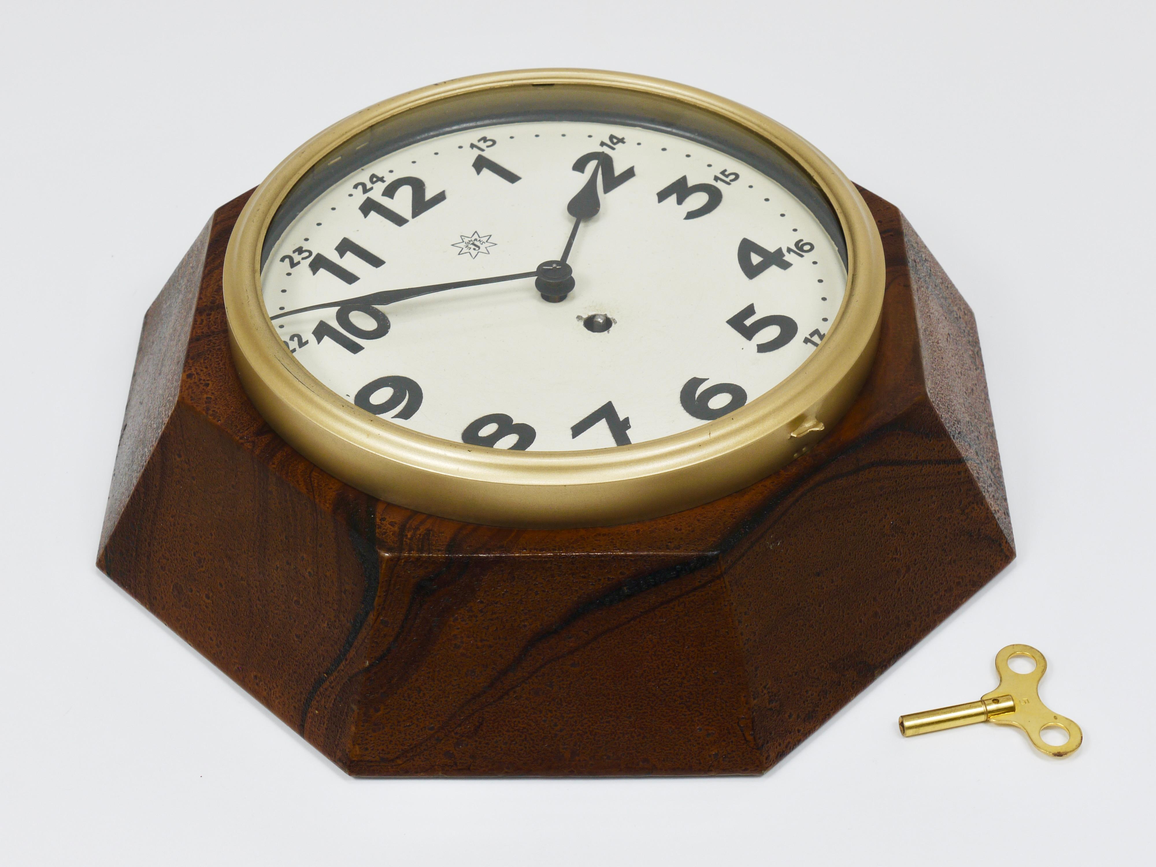 Horloge murale du modernisme viennois Adolf Loos par Junghans, Allemagne, années 1920 en vente 1