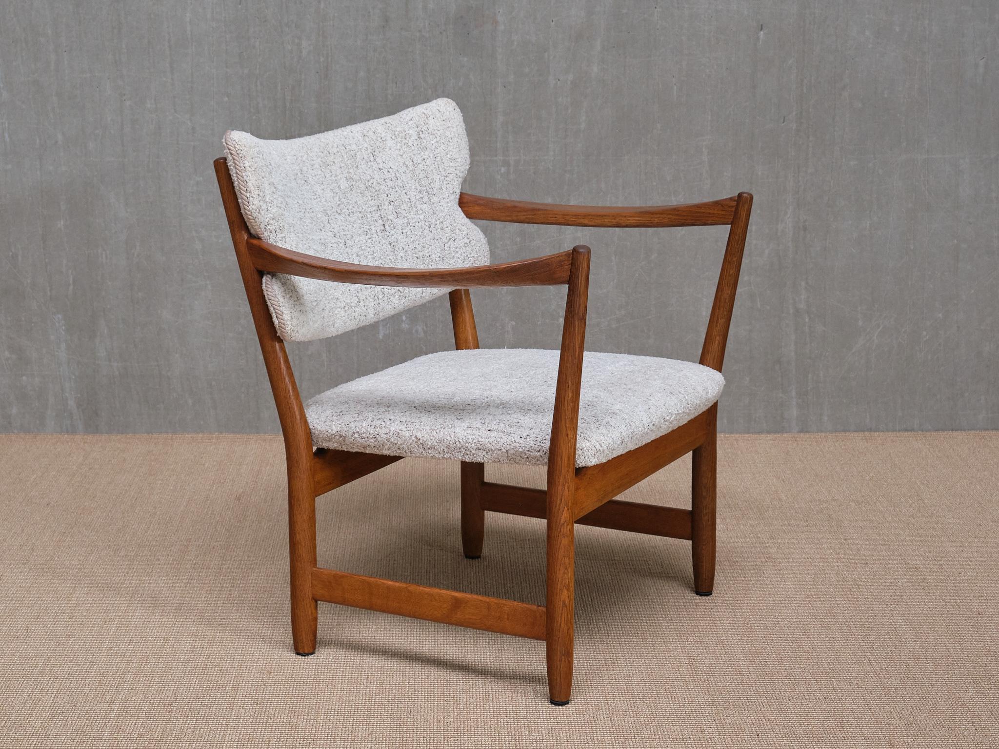 Scandinavian Modern Adolf Relling & Fredrik Kayser 'Fireplace' Armchair in Oak, Dokka, Norway, 1958 For Sale