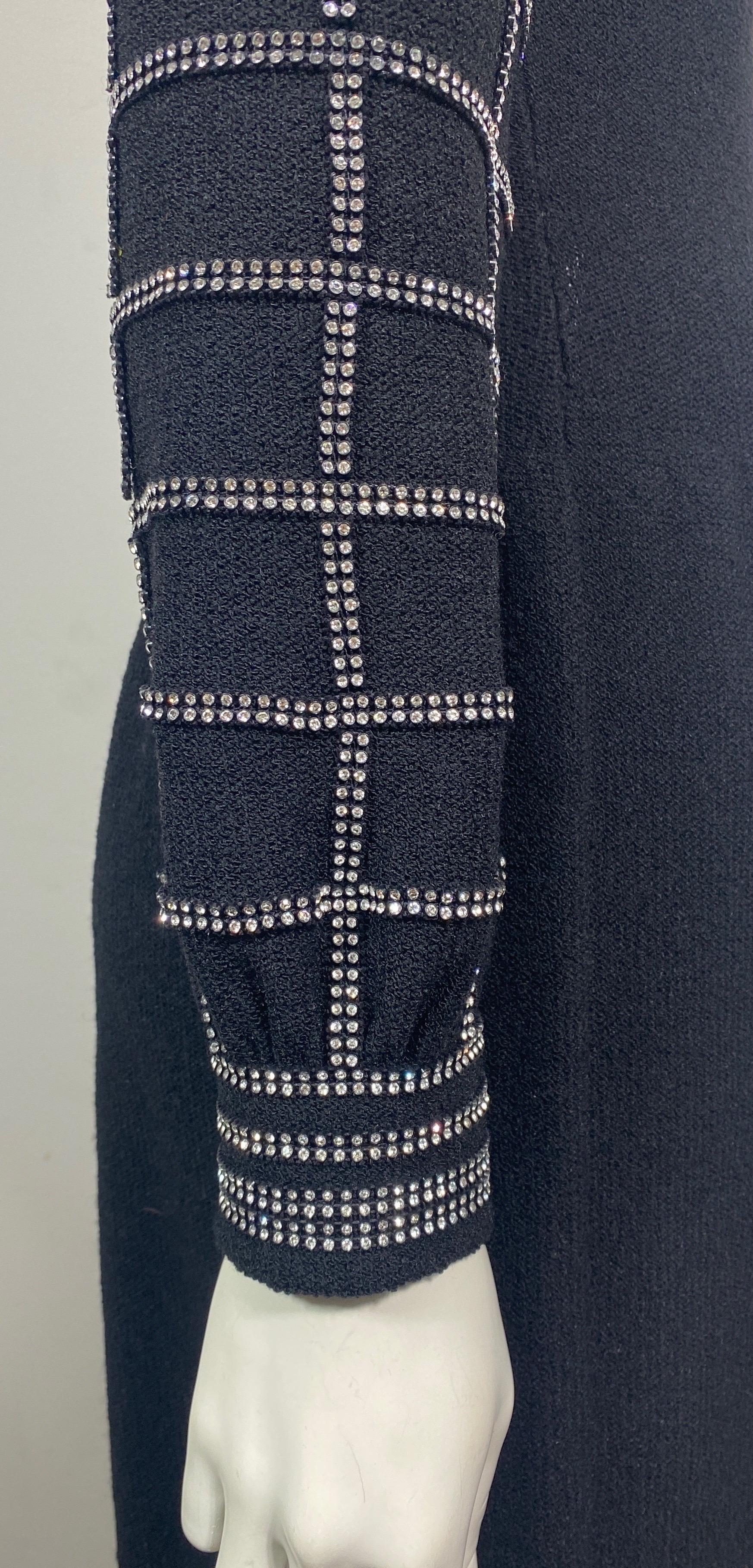 Adolfo 1980's Black Wool Knit Rhinestone Embellished Dress- Size 6 en vente 3
