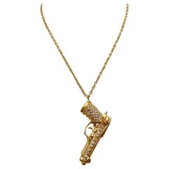 Adolfo Courrier Pendentif pistolet pistolet Beretta en or rose 18 carats avec diamants de 0,80 carat