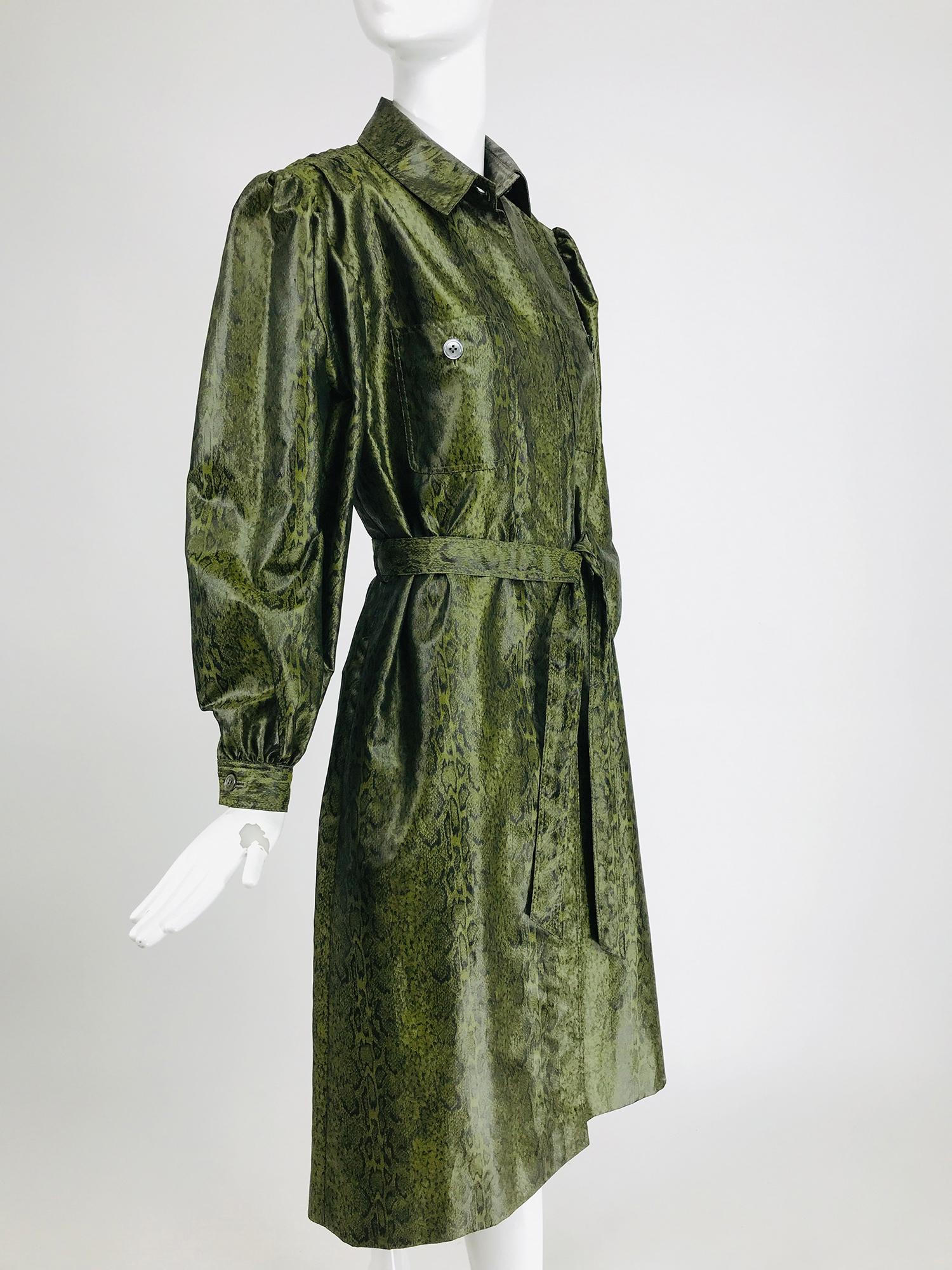 Adolfo Green Silk Textured Nylon Snakeskin Print Rain Coat 1980s For Sale 5