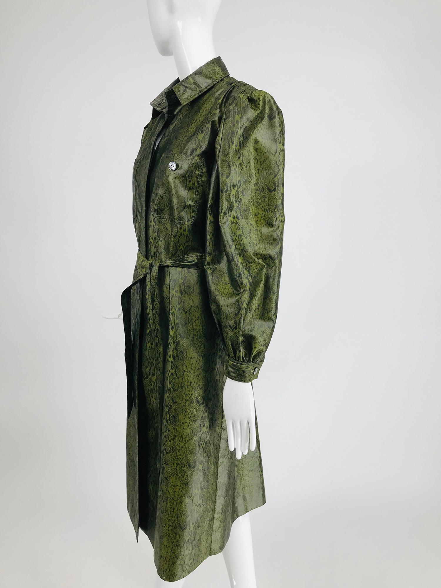 Women's Adolfo Green Silk Textured Nylon Snakeskin Print Rain Coat 1980s For Sale