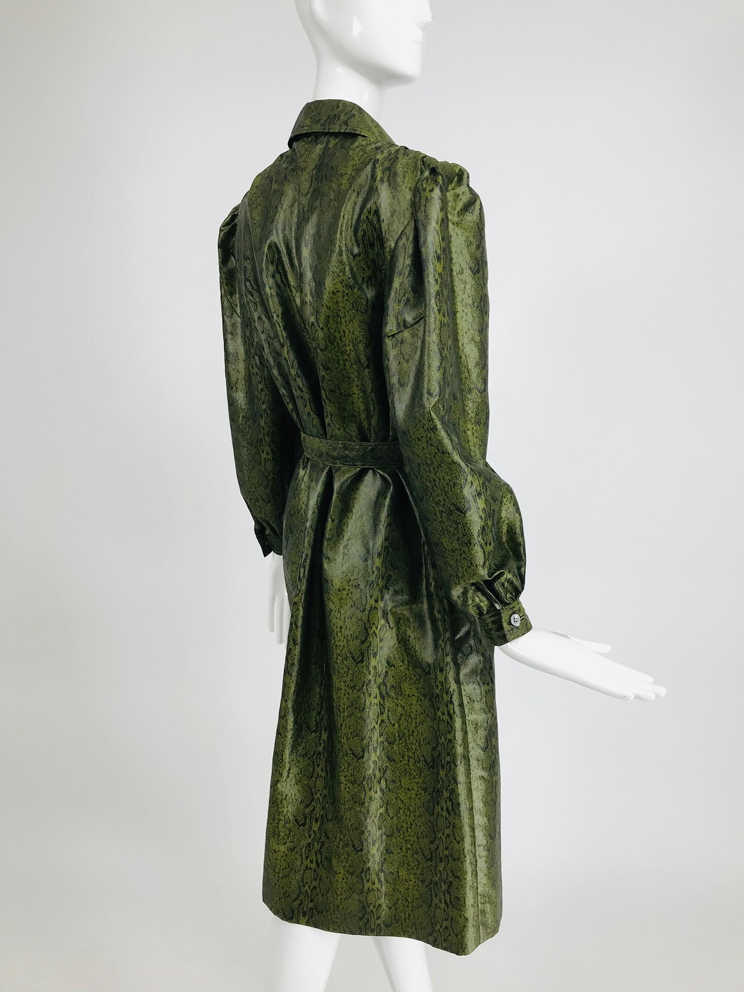 Adolfo Green Silk Textured Nylon Snakeskin Print Rain Coat 1980s For Sale 3