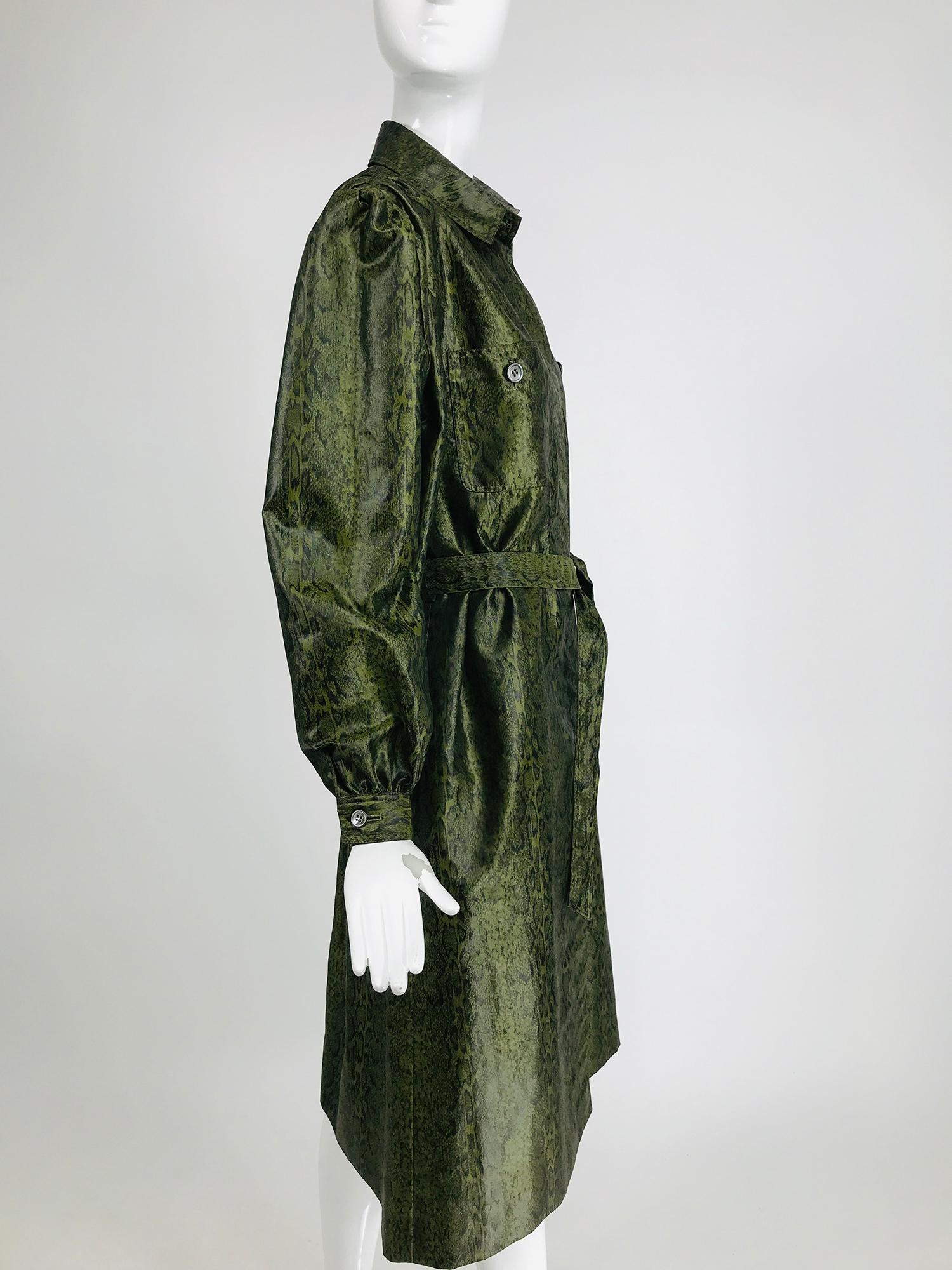 Adolfo Green Silk Textured Nylon Snakeskin Print Rain Coat 1980s For Sale 4