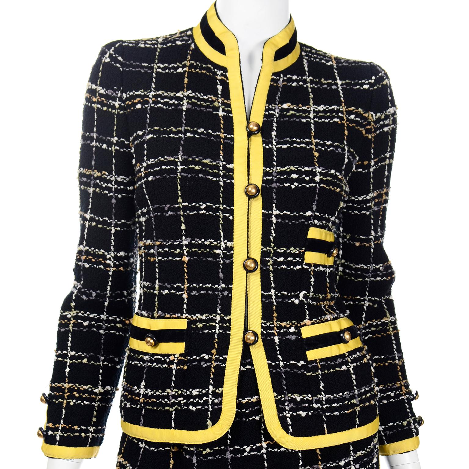 Adolfo Sardiña Vintage Black Plaid Boucle Knit Skirt & Jacket Suit w Yellow Trim In Excellent Condition In Portland, OR