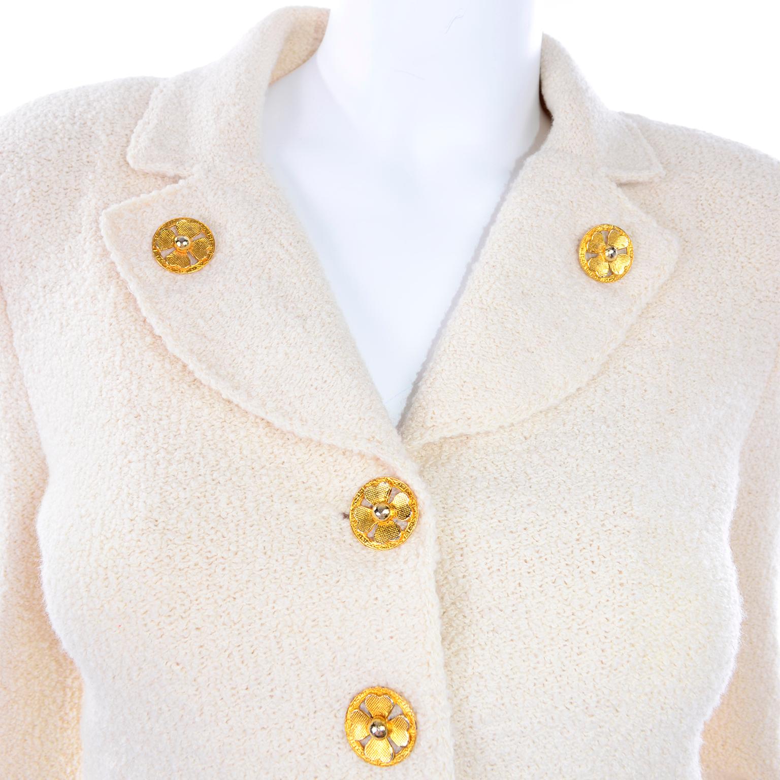 Adolfo Sardina Vintage Ivory Cream Knit Skirt & Jacket Suit Gold Clover Buttons In Excellent Condition In Portland, OR