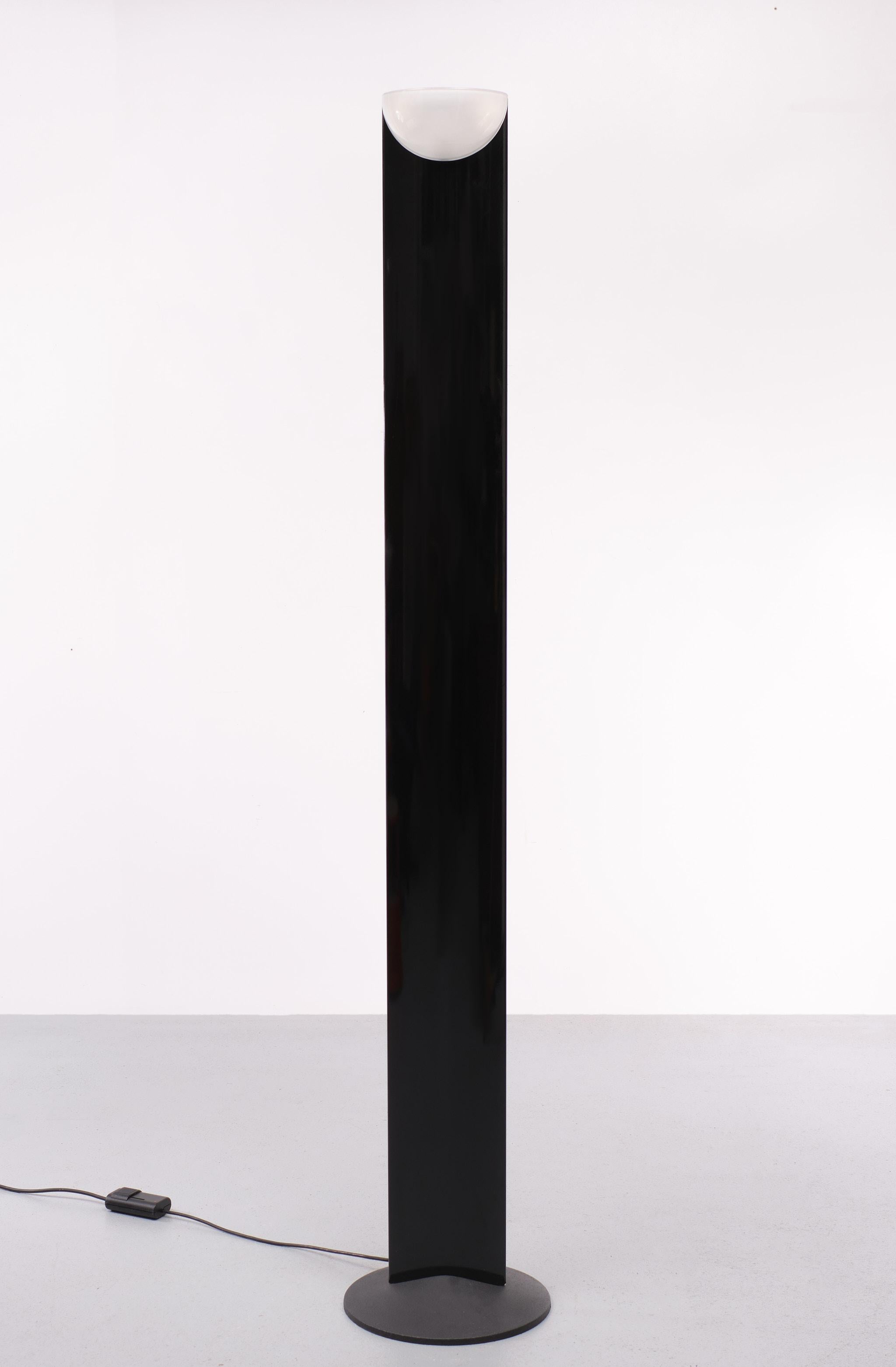 Post-Modern Adonis Floor Lamp by Gianfranco Frattini for Luci Italia 1980s For Sale