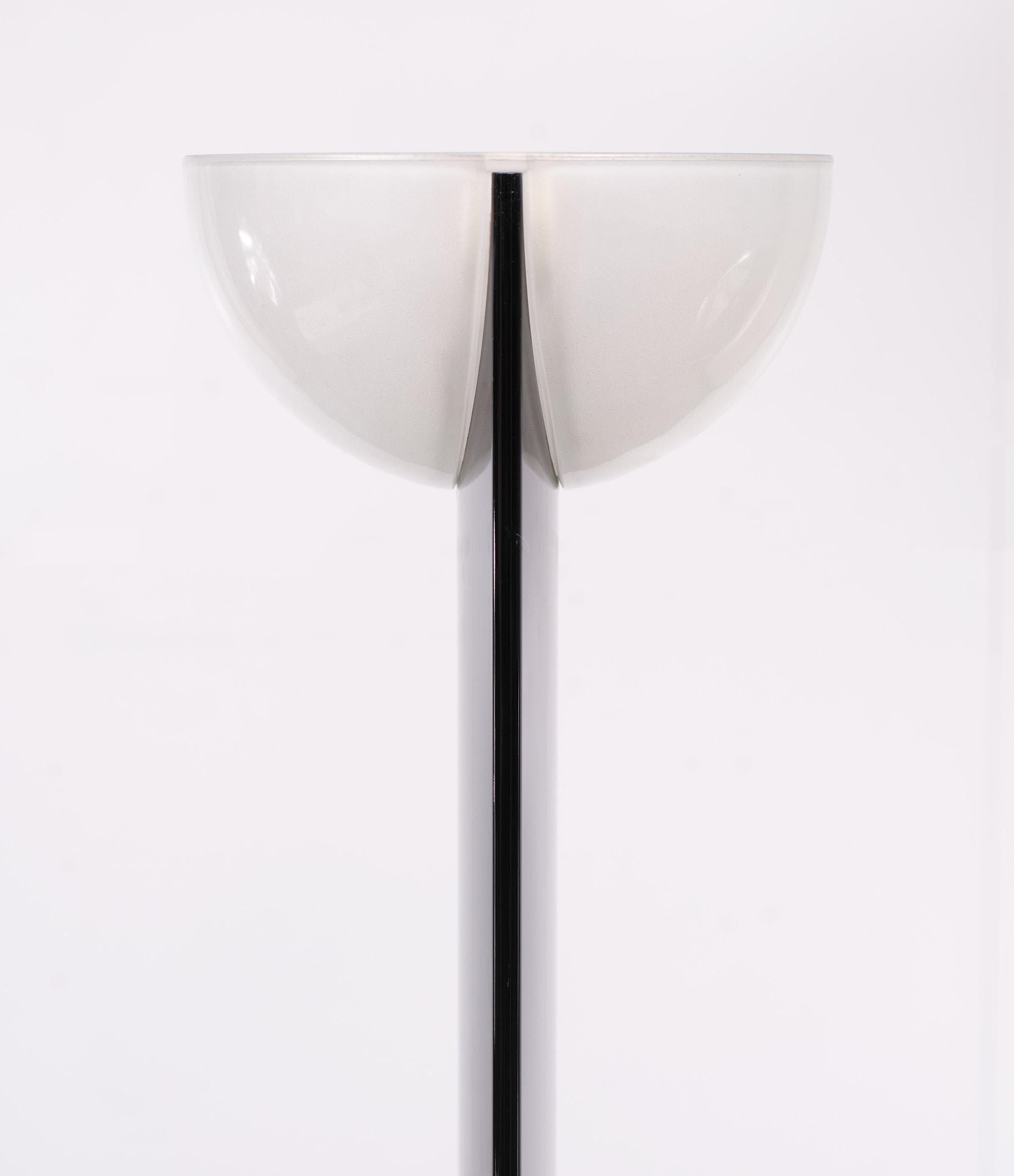 Metal Adonis Floor Lamp by Gianfranco Frattini for Luci Italia 1980s For Sale