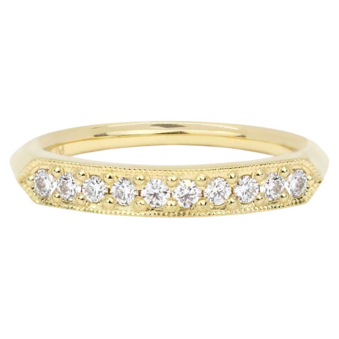 Adora – breiter Ring aus 18-karätigem Gelbgold mit weißen Diamanten von Alice Son im Angebot