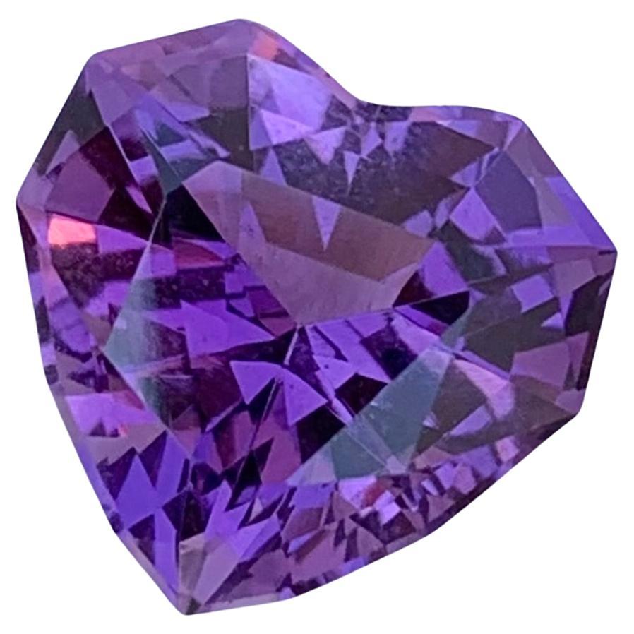 Adorable 5.25 Carats Natural Loose Heart Shape Dark Purple Amethyst Gem For Ring For Sale