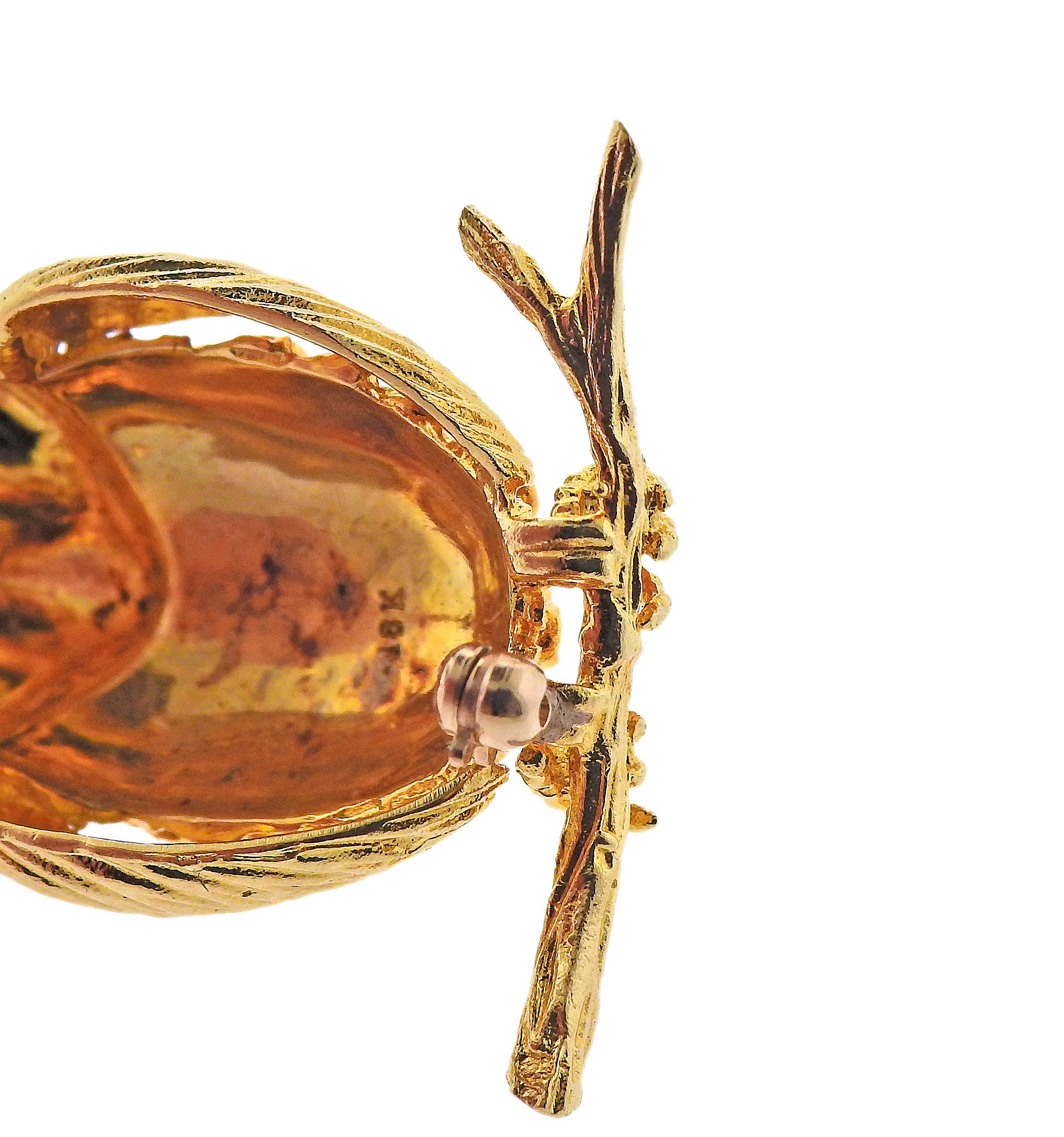 Adorable Broche Búho de Oro Amarillo con Diamantes en Excelente estado para la venta en New York, NY