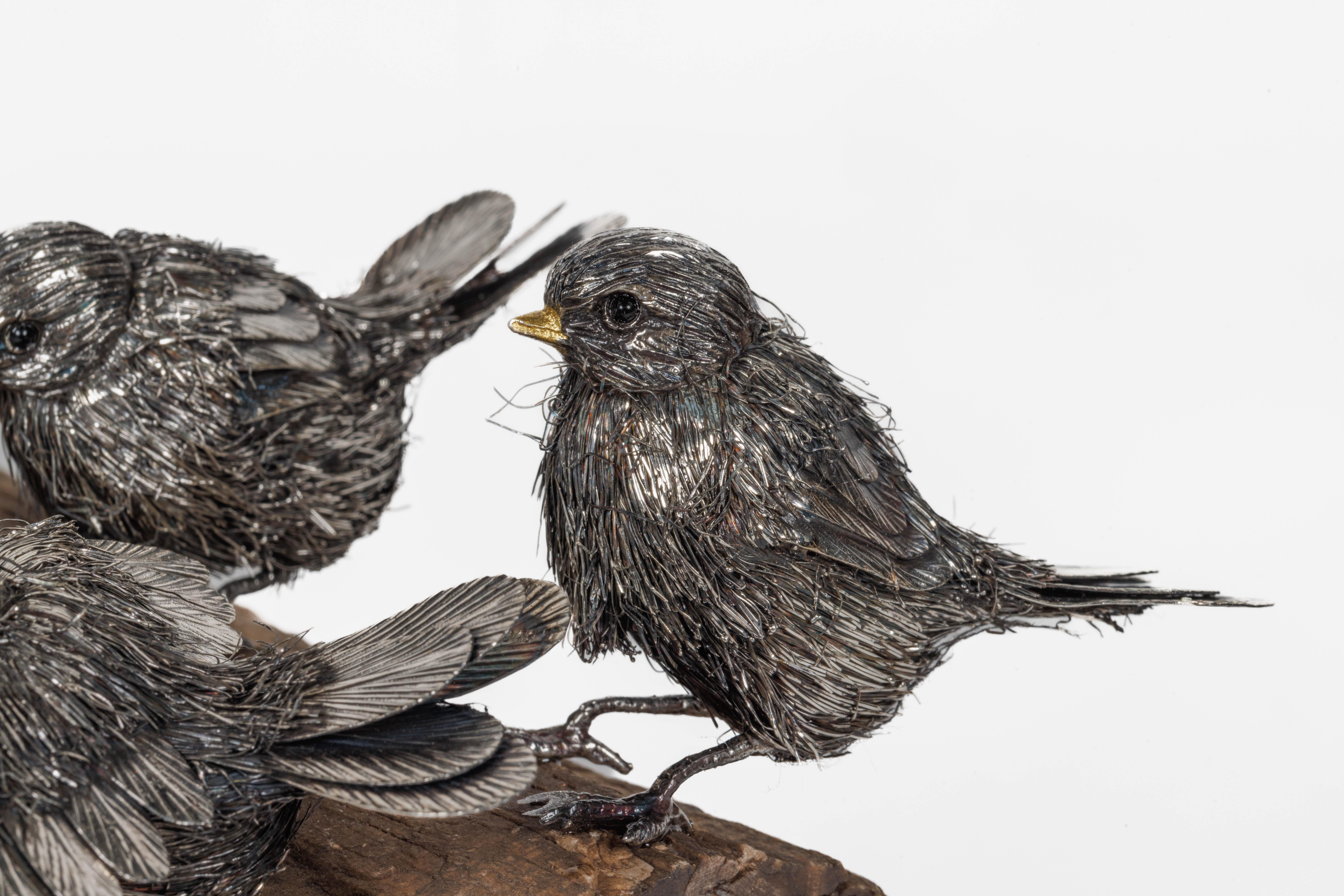 Adorable famille de six coqs Buccellati en argent sterling sur bois pétrifié en vente 6