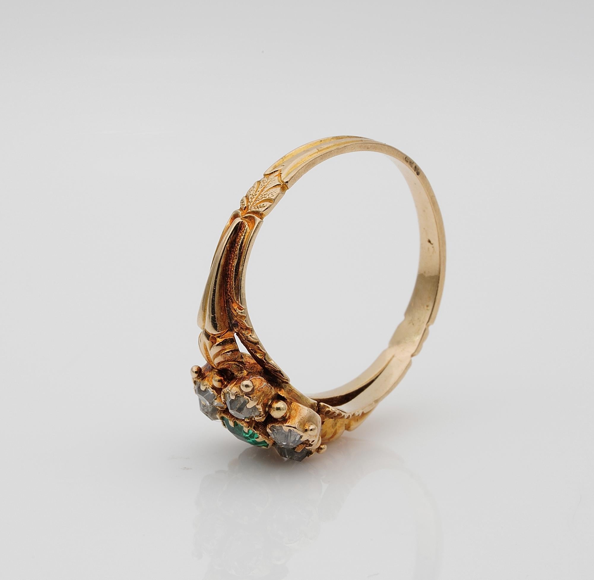 Adorable Georgian Diamond Emerald Daisy Ring 18 Karat For Sale 2