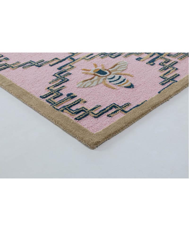 Hand-Woven Adorable Hand-Tufted Bee Kids' Rug For Sale