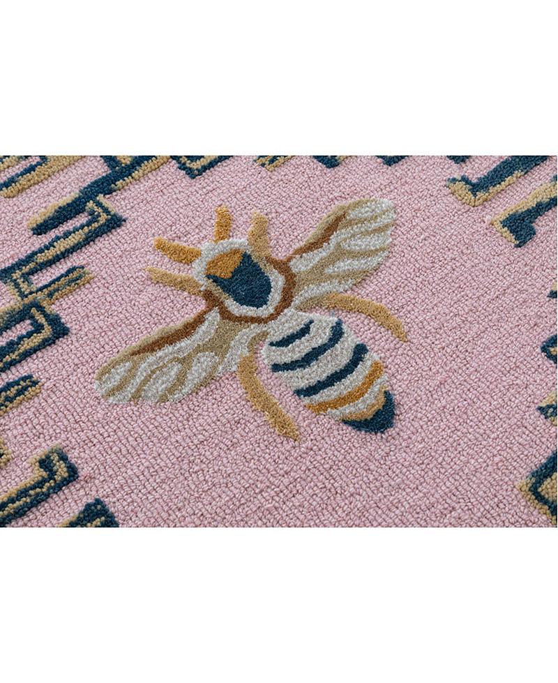 Adorable Hand-Tufted Bee Kids' Rug In New Condition For Sale In New York, US