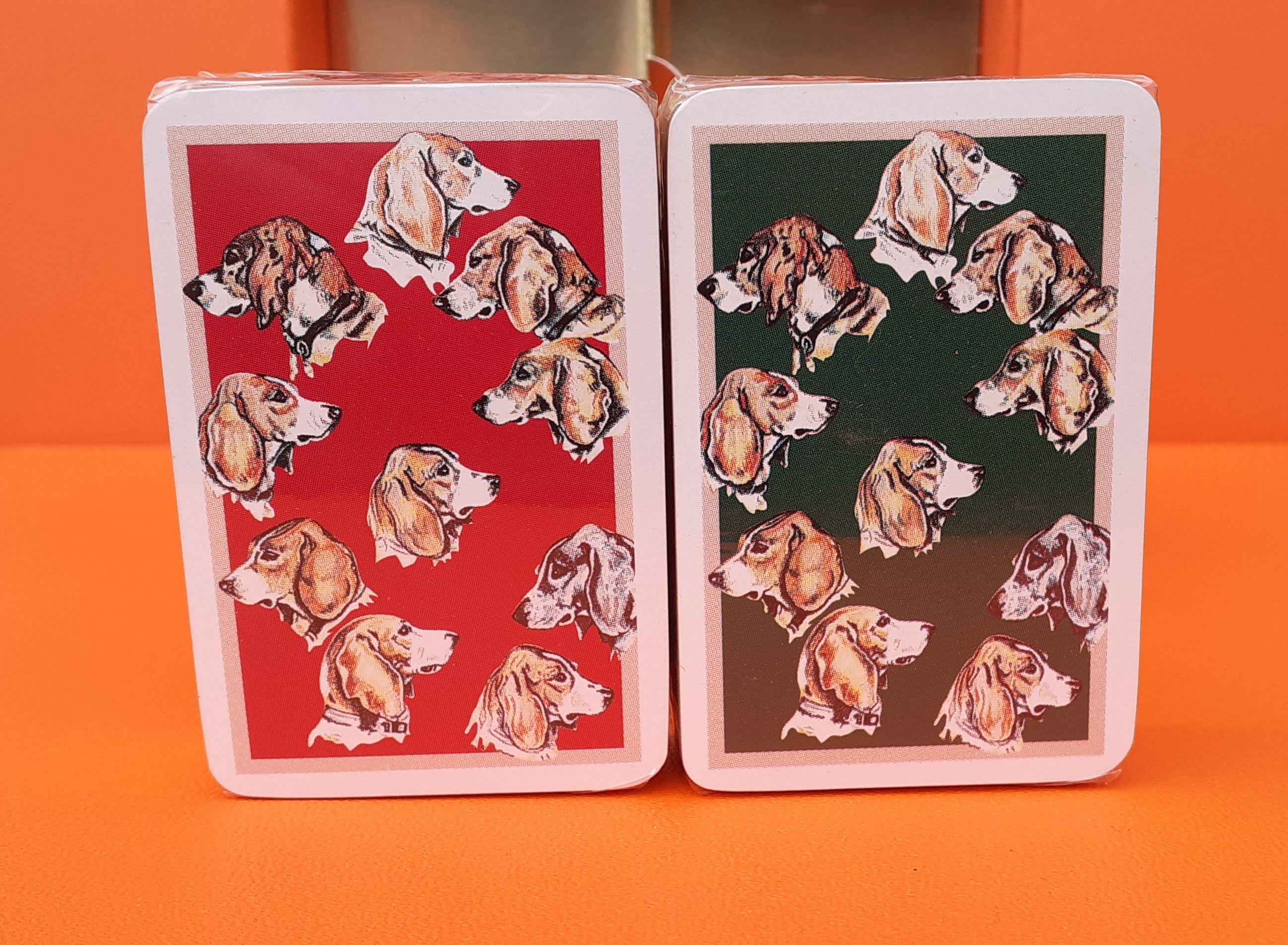 Adorable Hermès Satz von 2 Mini-Kartenspiele Monarch De Poret Muster (Rot) im Angebot