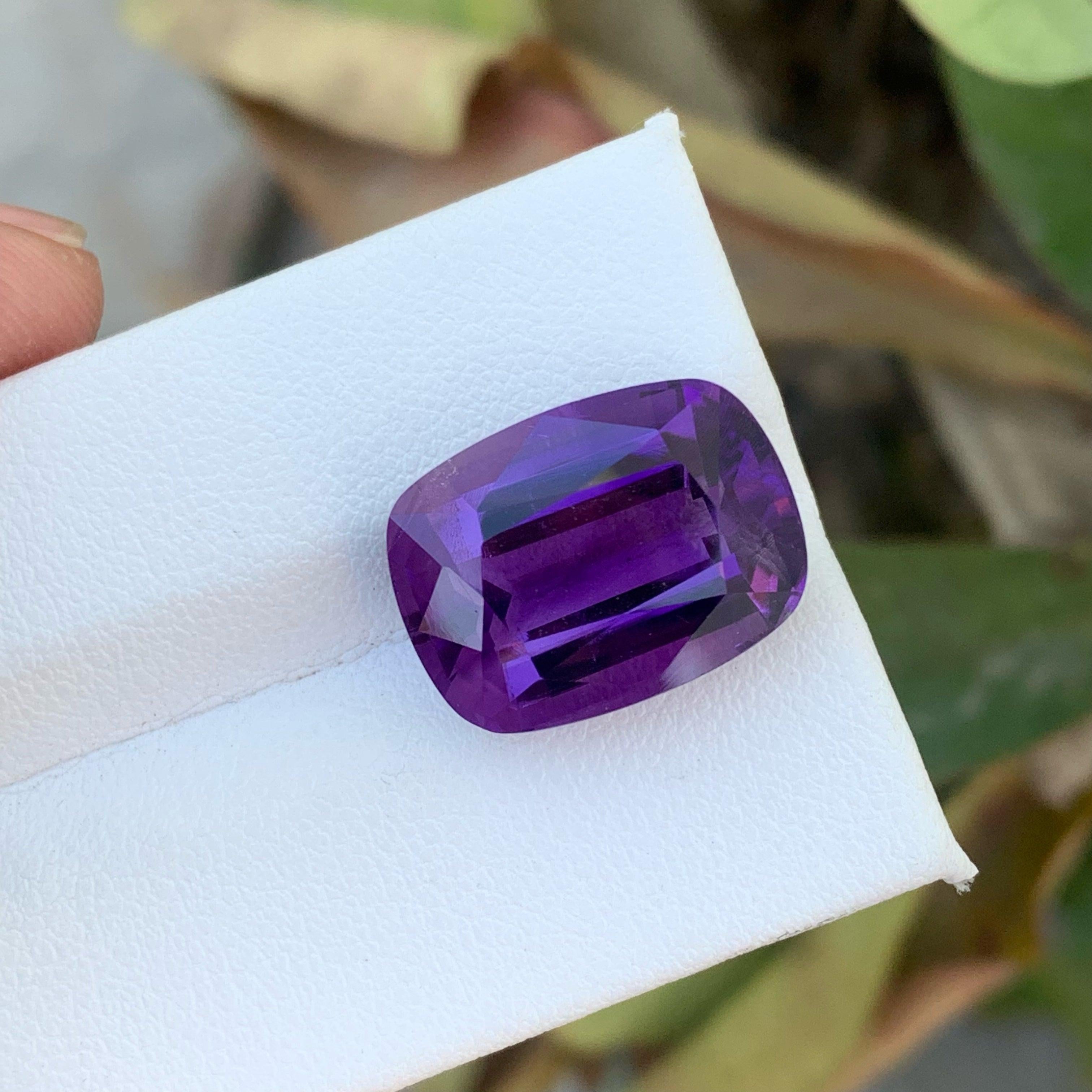 Modern Adorable Loose Amethyst Gemstone Aaa Clean Loose Amethyst for Jewelry 12.10 Ct  For Sale