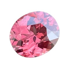 Verschnörkelter natürlicher rosa Spinell Edelstein 1,95 Karat Spinell Halskette Spinell Ring