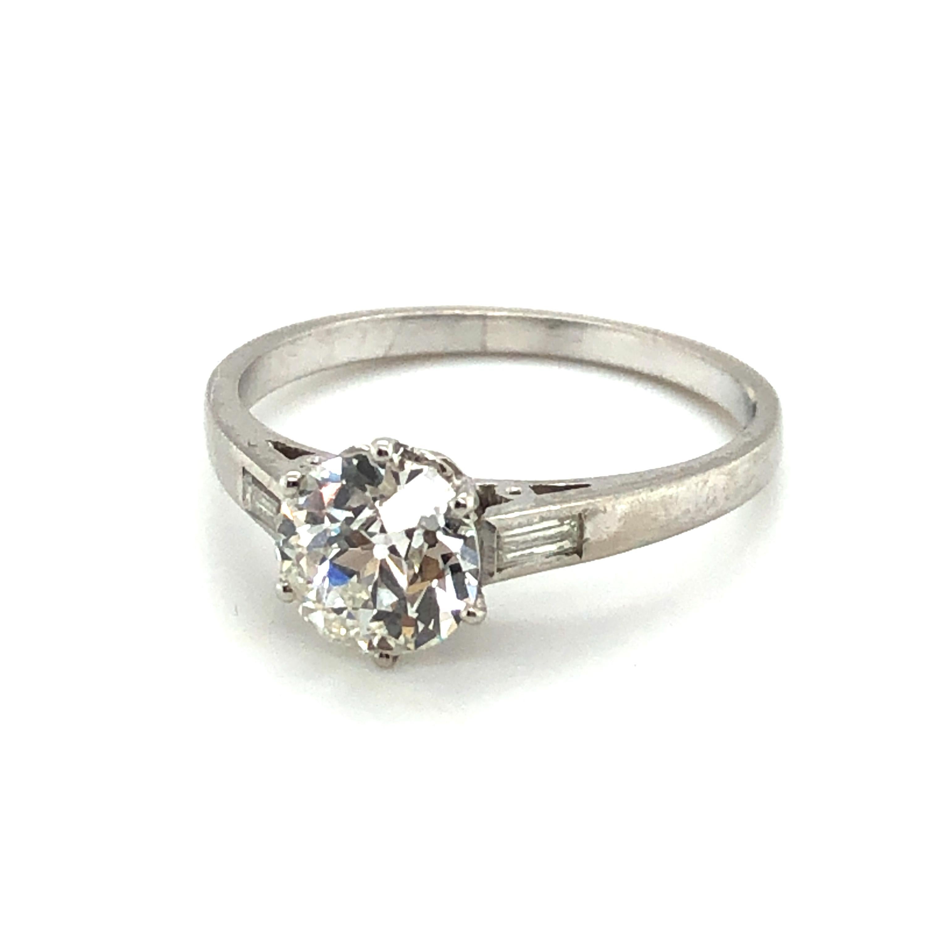 Art Deco Adorable Old European Cut Diamond Set in an Antique Platinum Ring
