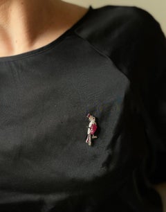 Adorable Oscar Heyman Carved Ruby Diamond Enamel Platinum Bird Brooch