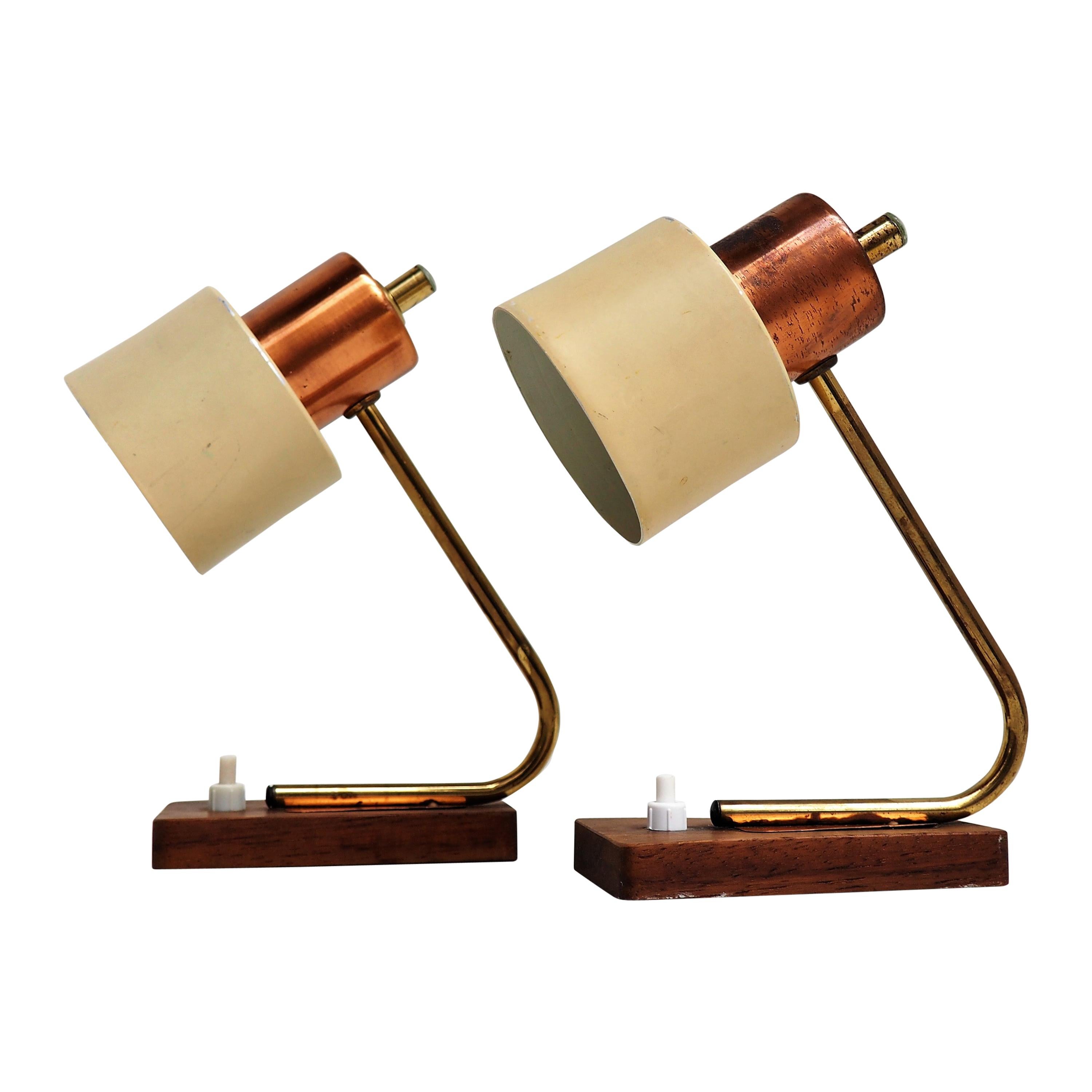 Adorable Pair of Stilnovo Table Lamp with Teak Base, Danish Design from the 1950 For Sale
