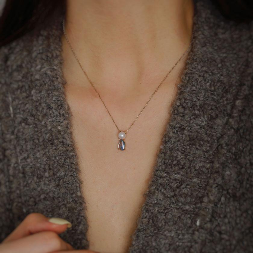 Artist Adorable Paws Kitty Cat Black Opal Diamond & Akoya Pearl Necklace 18K Gold