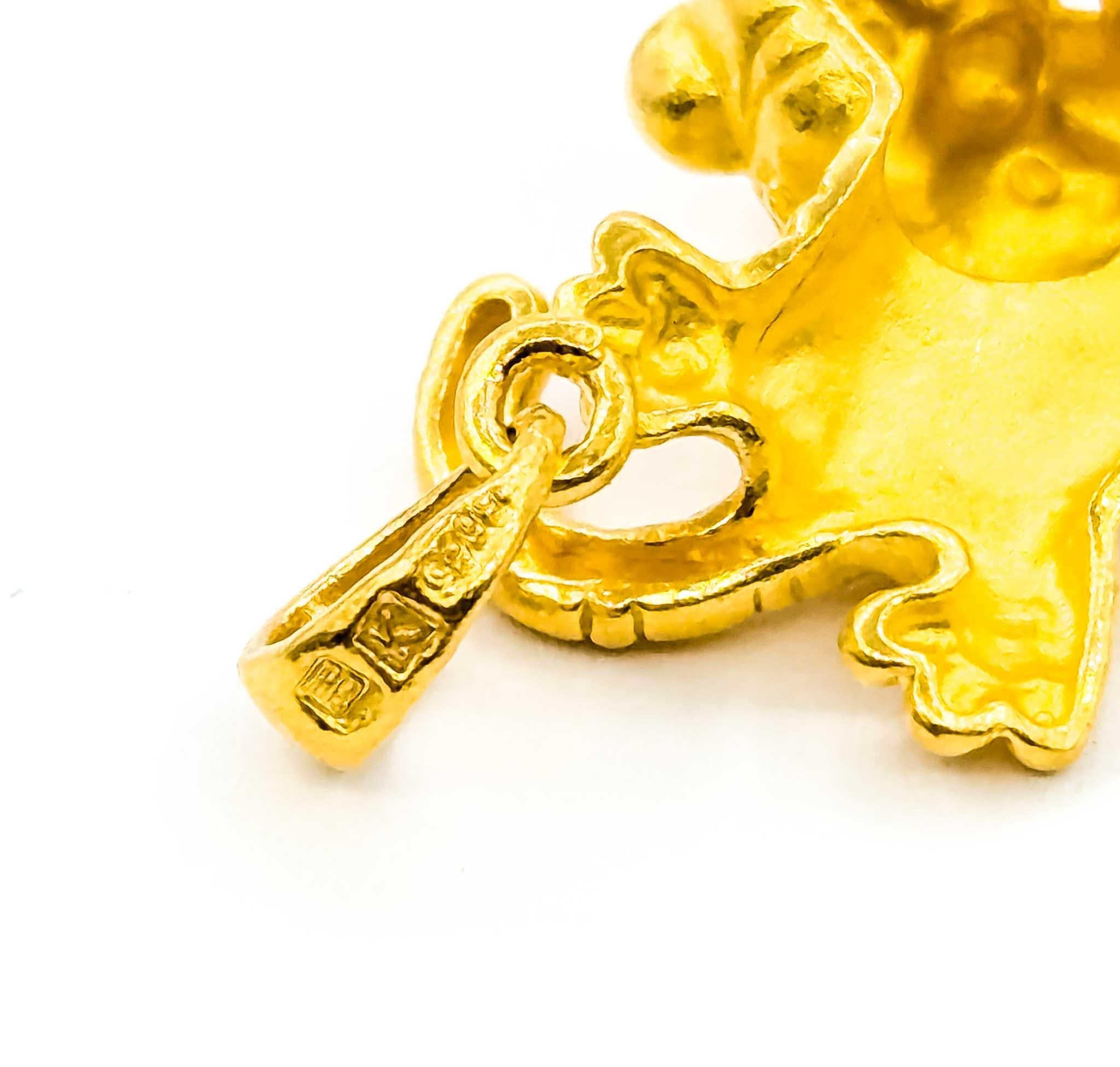 Adorable pendentif chaton tigré en or jaune 24k Pour femmes en vente